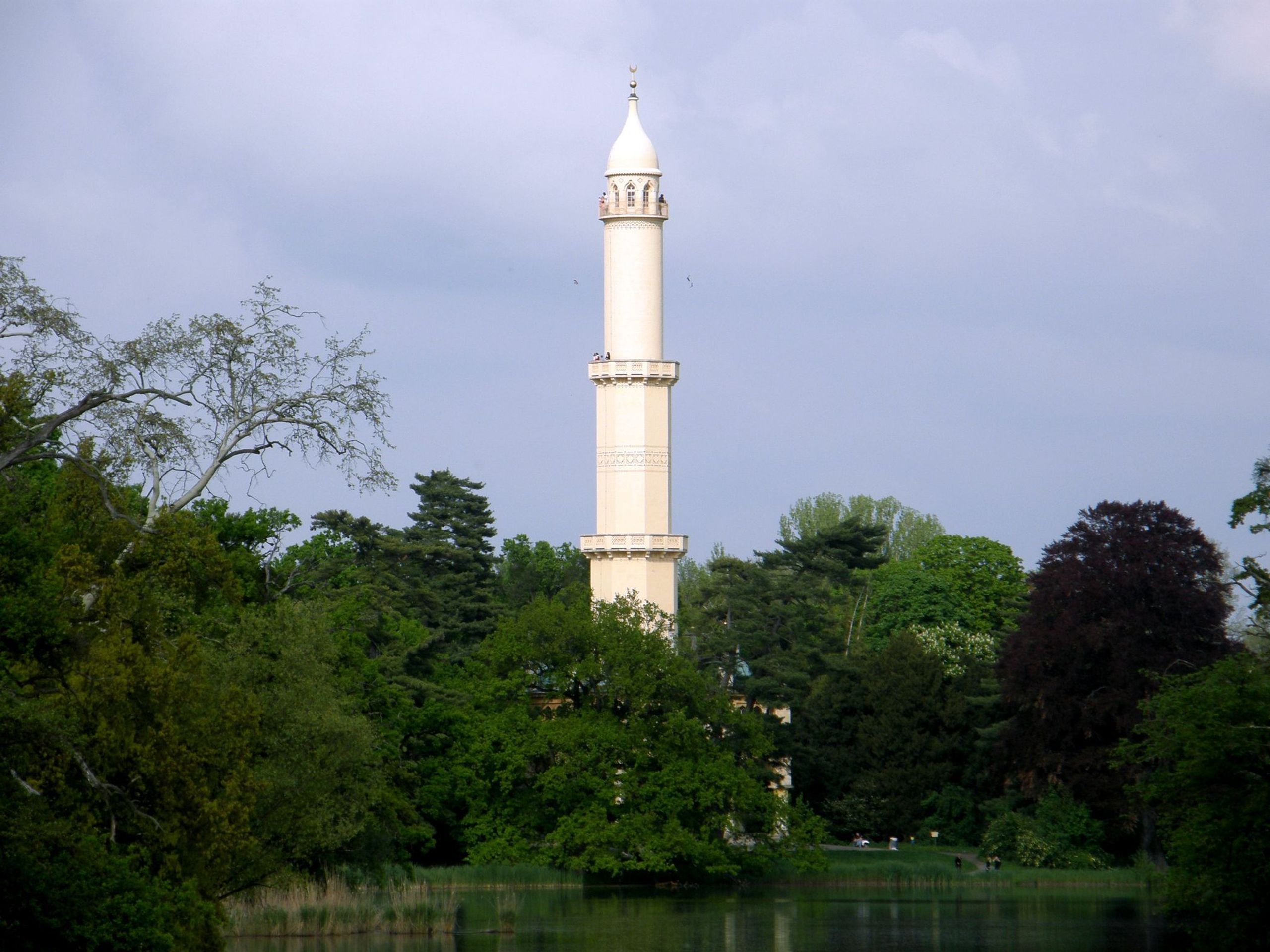 Minaret v Lednici - 2 - GALERIE: Architektonická NEJ Česka (10/33)