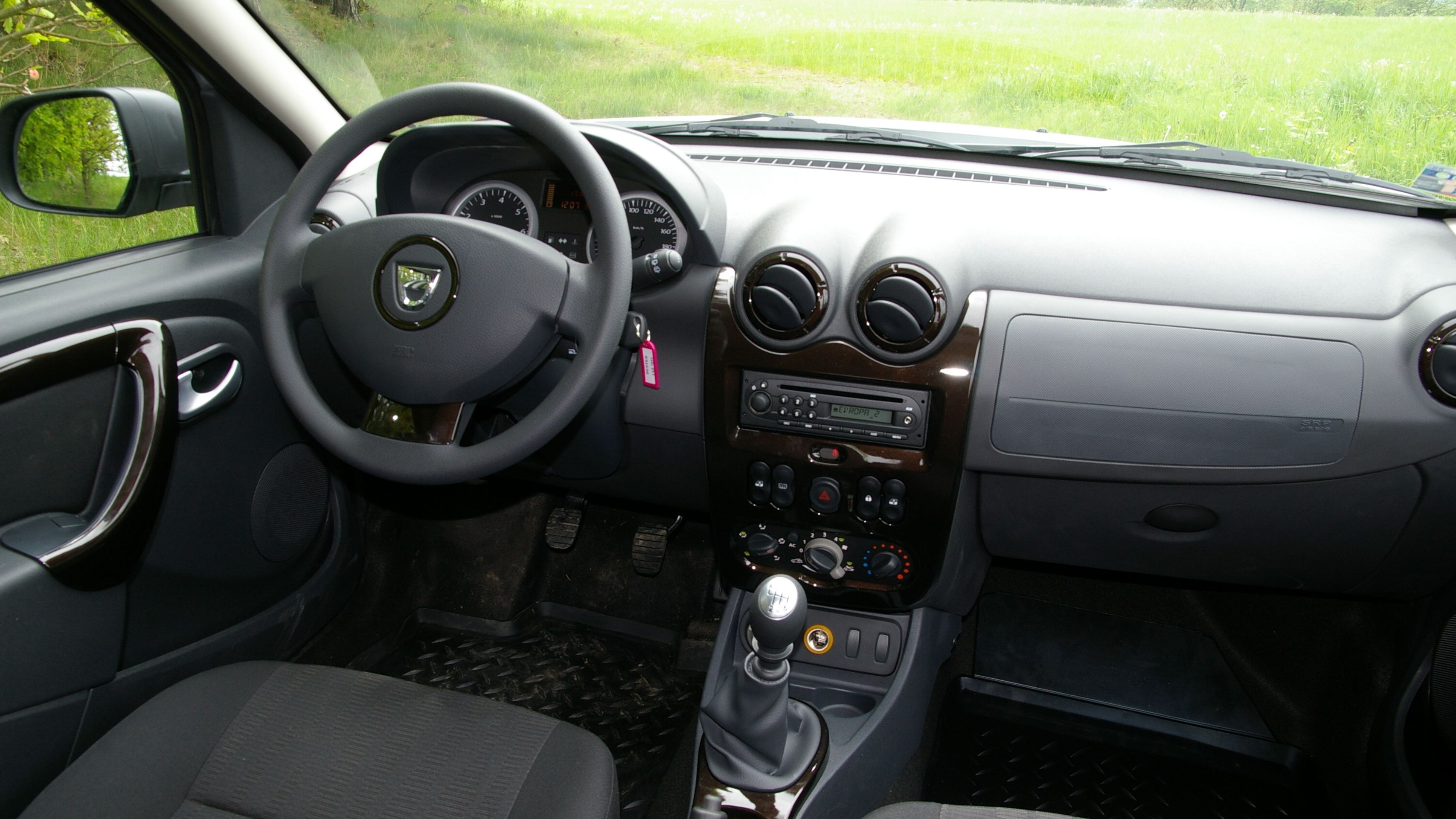 Dacia Duster - 4 - GALERIE Dacia Duster (4/8)