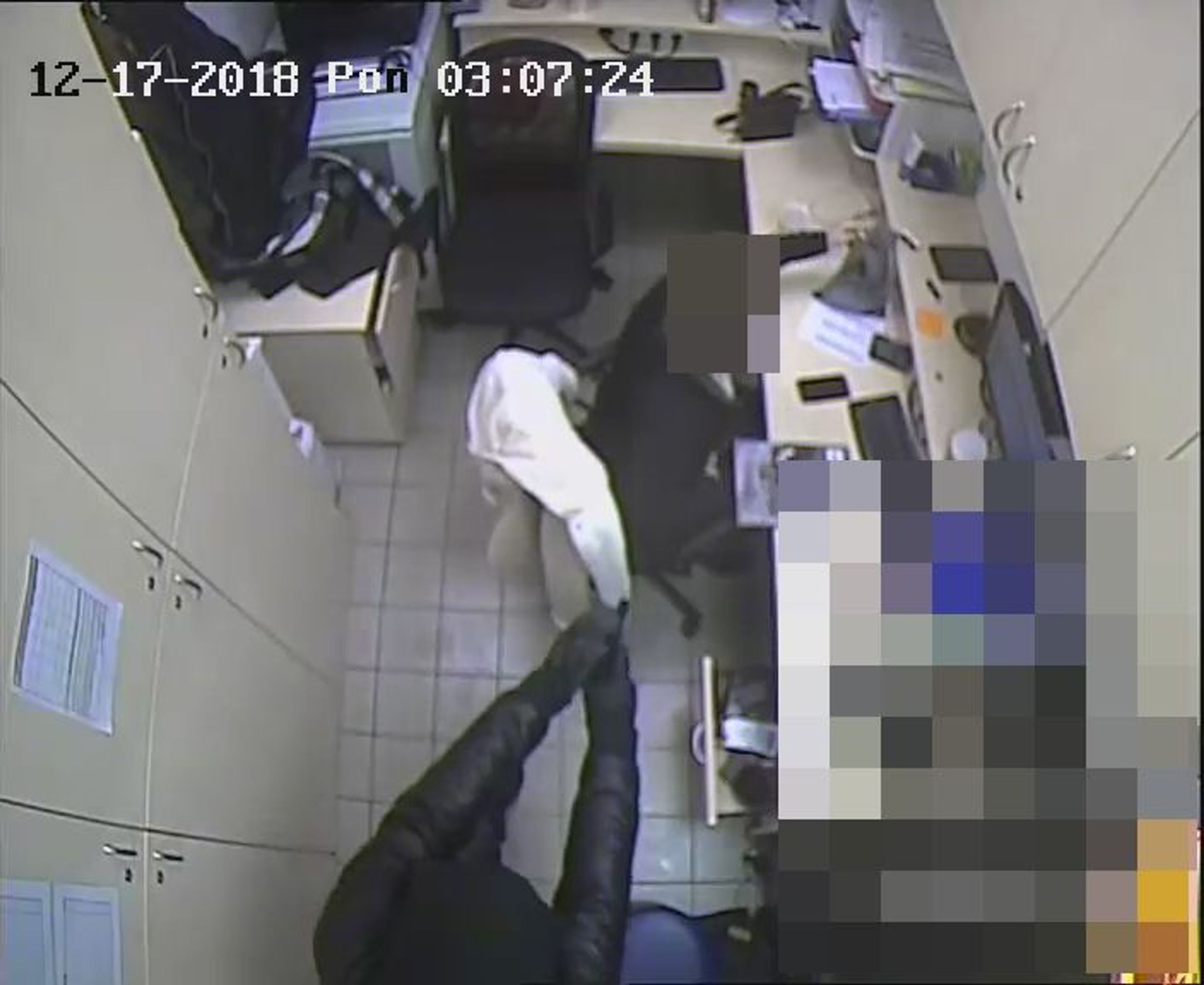 Loupežné přepadení ve fastfoodu - GALERIE: Přepadení pražského fastfoodu (1/7)