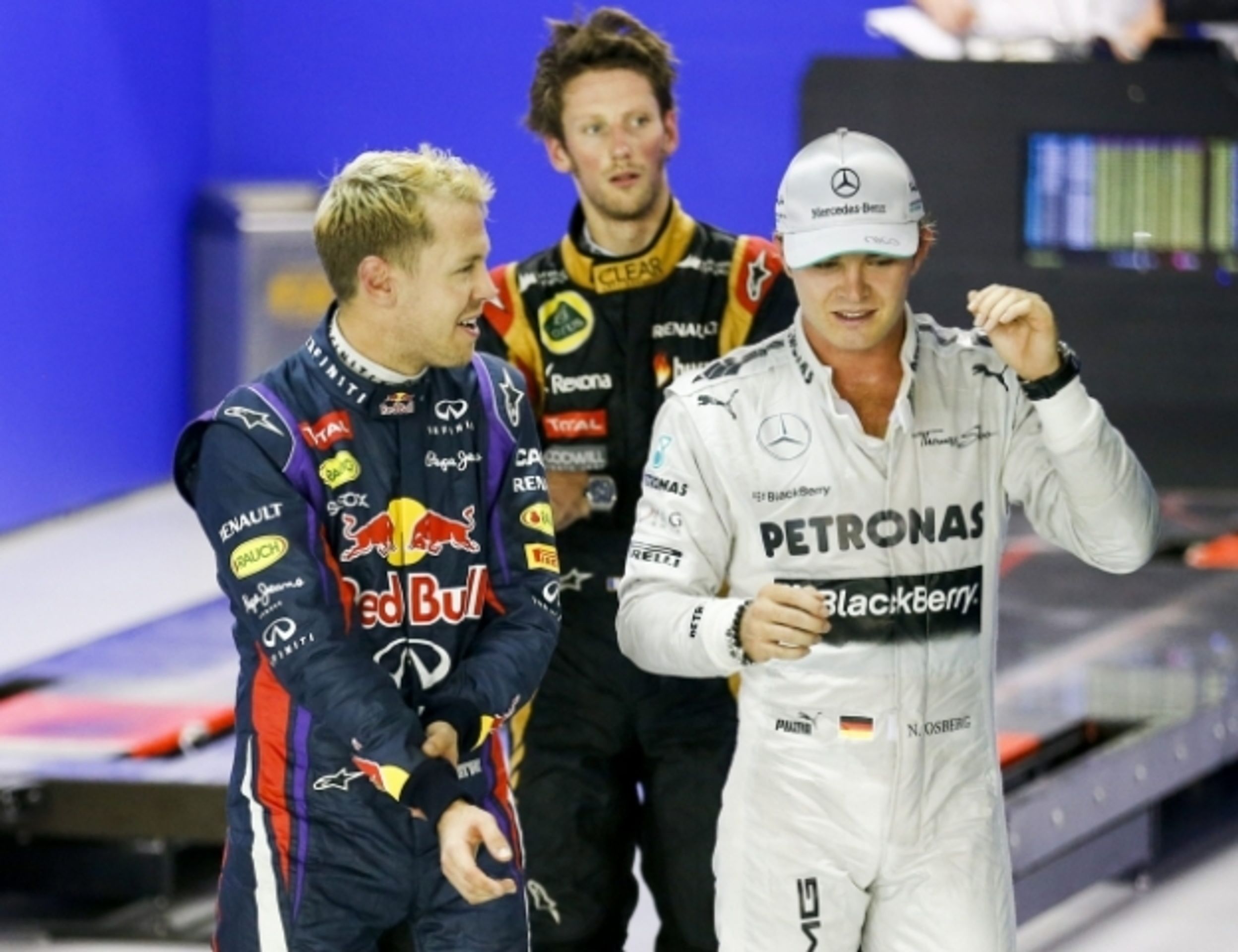 Vettel vyhrál kvalifikaci v Singapuru - 2 - Vettel vyhrál kvalifikaci v Singapuru (8/10)