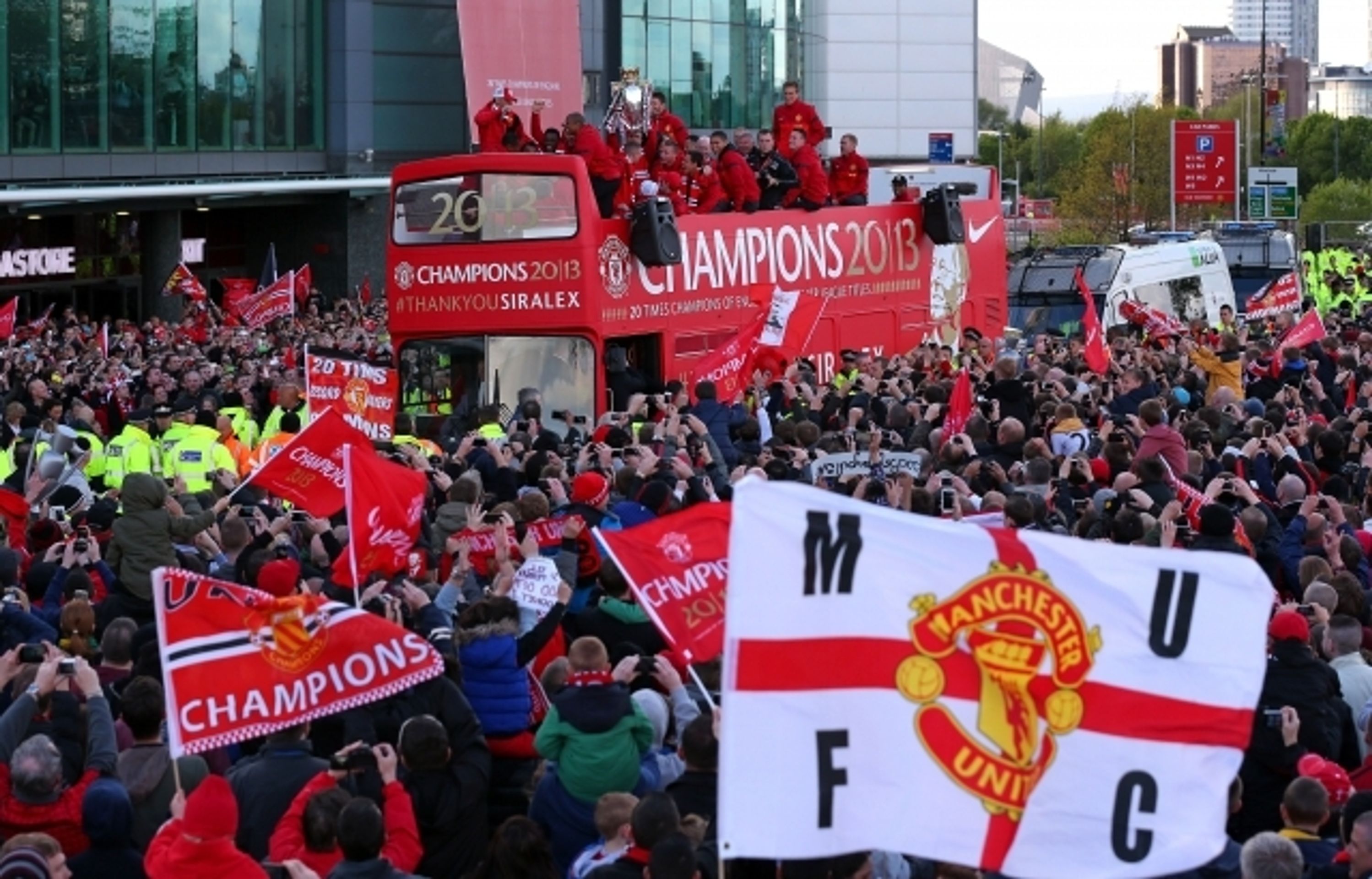 Oslavy v Manchesteru a loučení s Alexem Fergusonem - 17 - Oslavy v Manchesteru a loučení s Alexem Fergusonem (17/22)