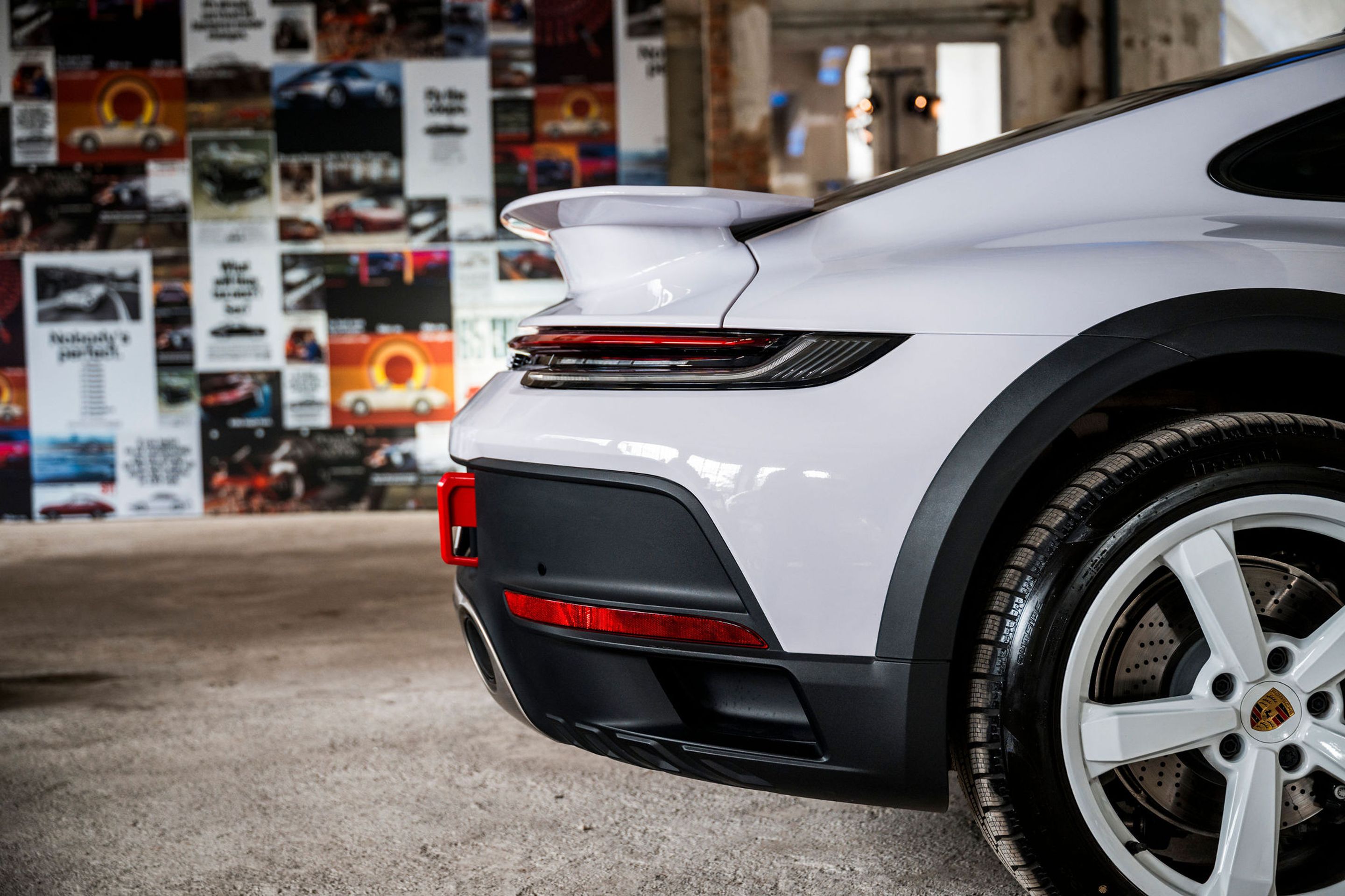 Vozy značky Porsche na akci WERK 911 v Praze - Devětsetjedenáctky projely Českem (4/12)