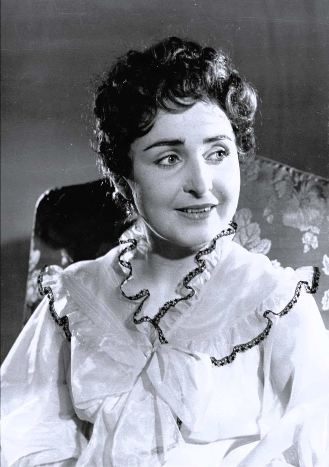 Dana Klášterecká-Hradiláková jako Liza Doolittleová ve hře Pygmalion - Dana Klášterecká-Hradiláková (8/8)