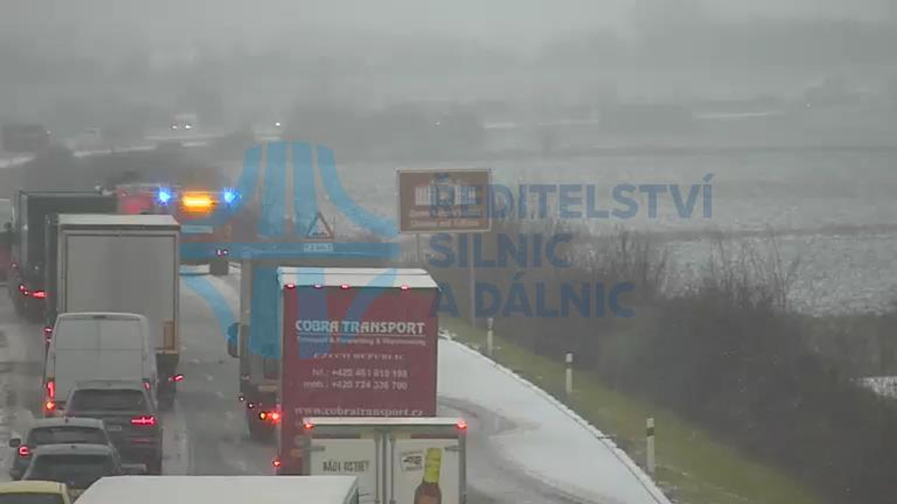 Dopravní nehoda na D11, 55. km - Dopravní kolaps v Česku (29/32)