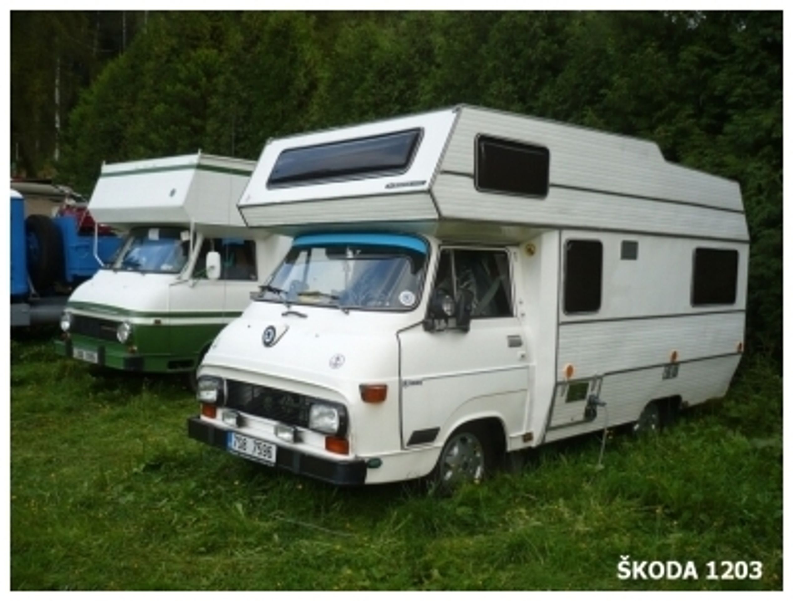 Kultovní Škoda 1203 - 71 - Fotogalerie: Kultovní “dvanda“ slaví. Podívejte se na originální úpravy (11/39)