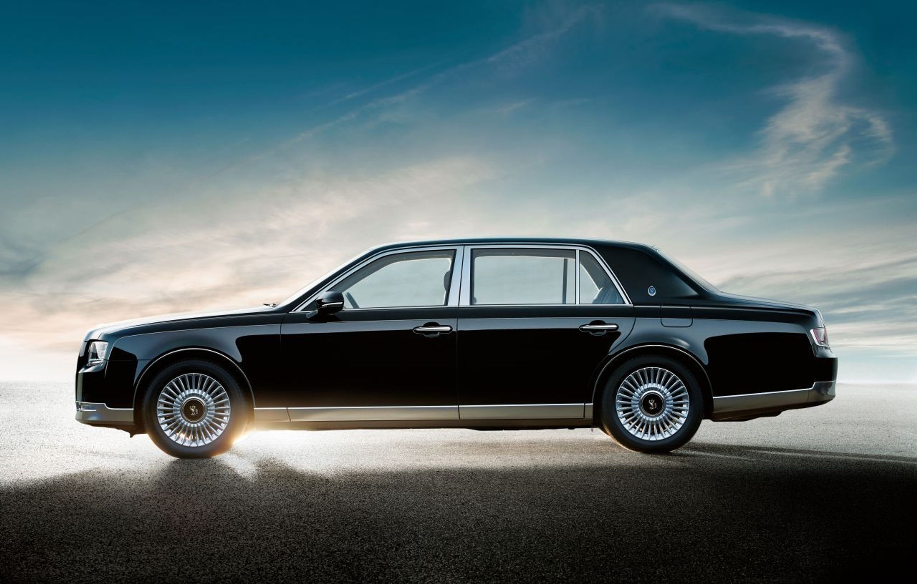 Toyota Century - 10 - Fotogalerie: Nová limuzína Toyota Century (3/6)