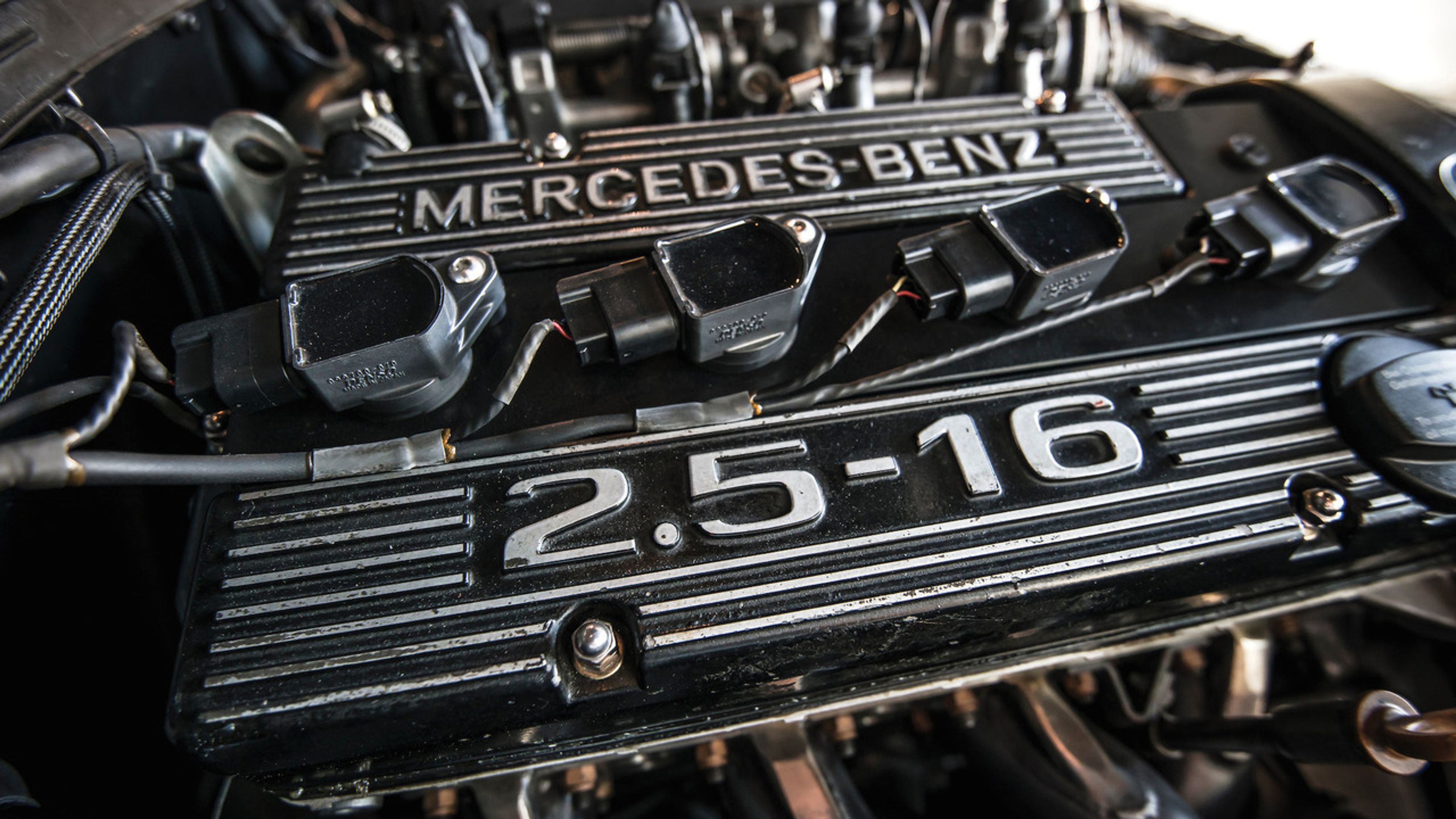mercedes - 14 - GALERIE: Mercedes 190 E Evo II (5/9)