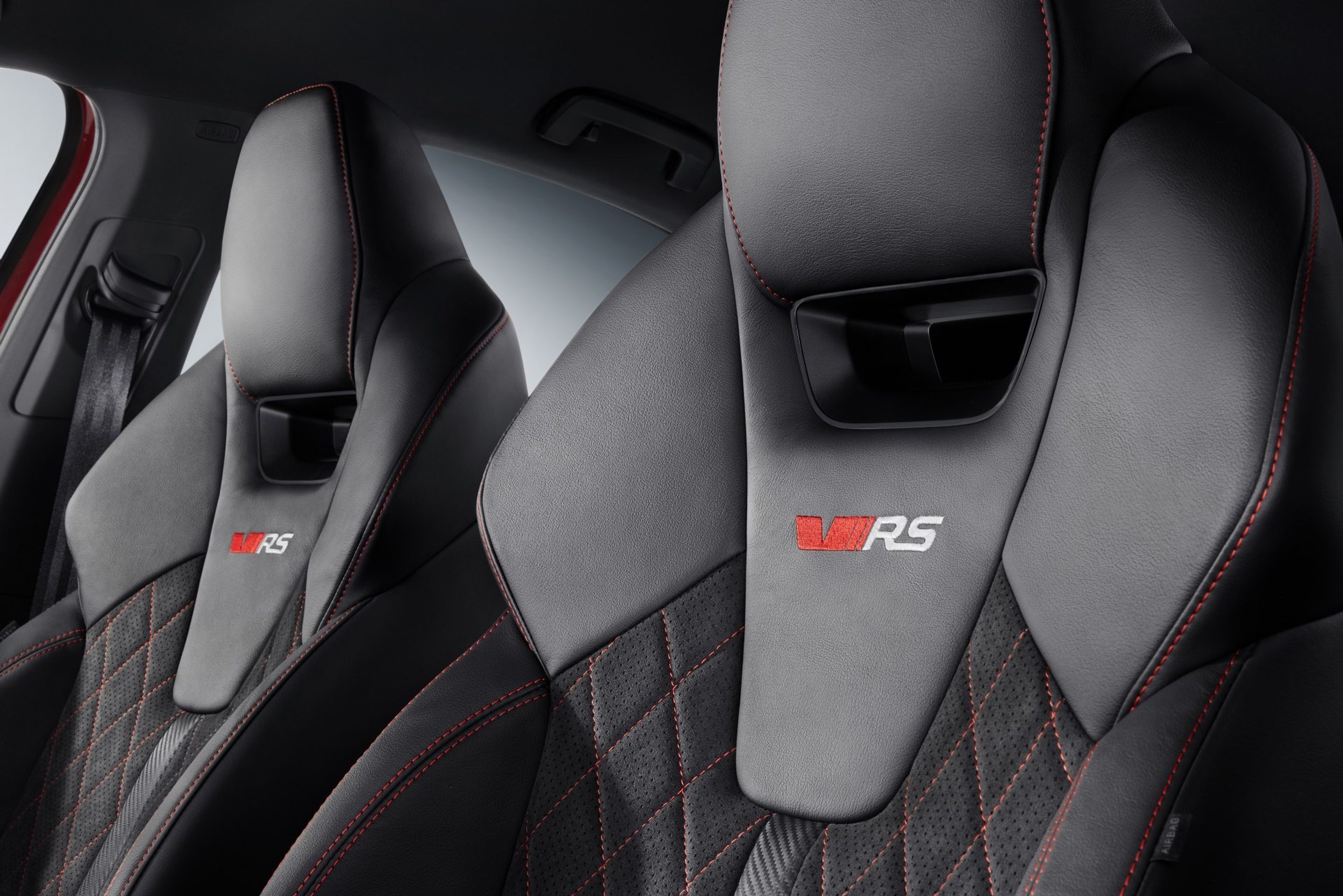 Škoda Octavia ve verzích RS a Scout - 79 - Fotogalerie: Nová Octavia RS (2/20)