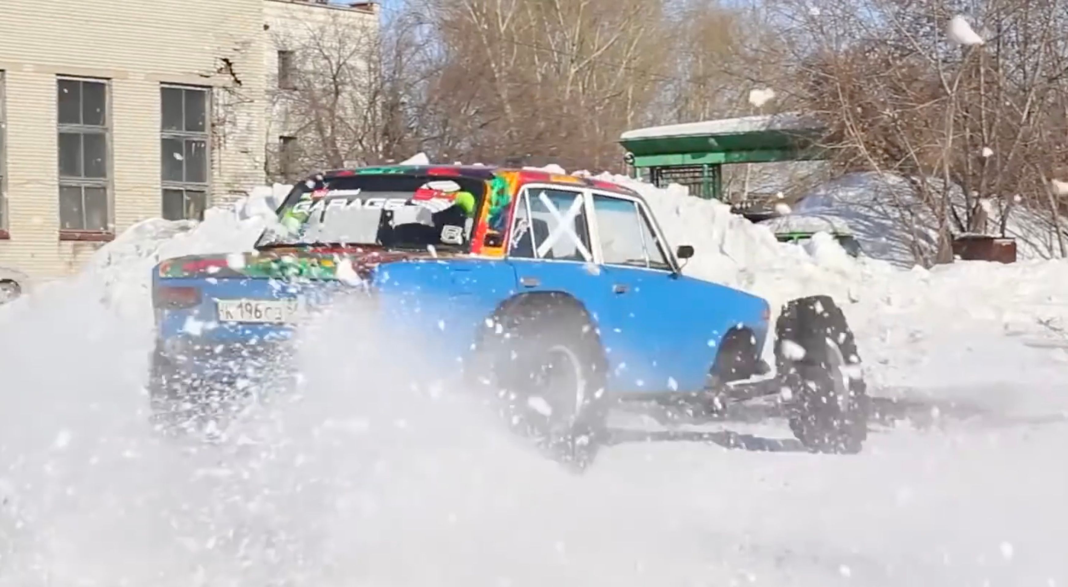 Žigulík s obřími koly - 13 - Fotogalerie: Monster truck ze starého žigulíka (1/11)