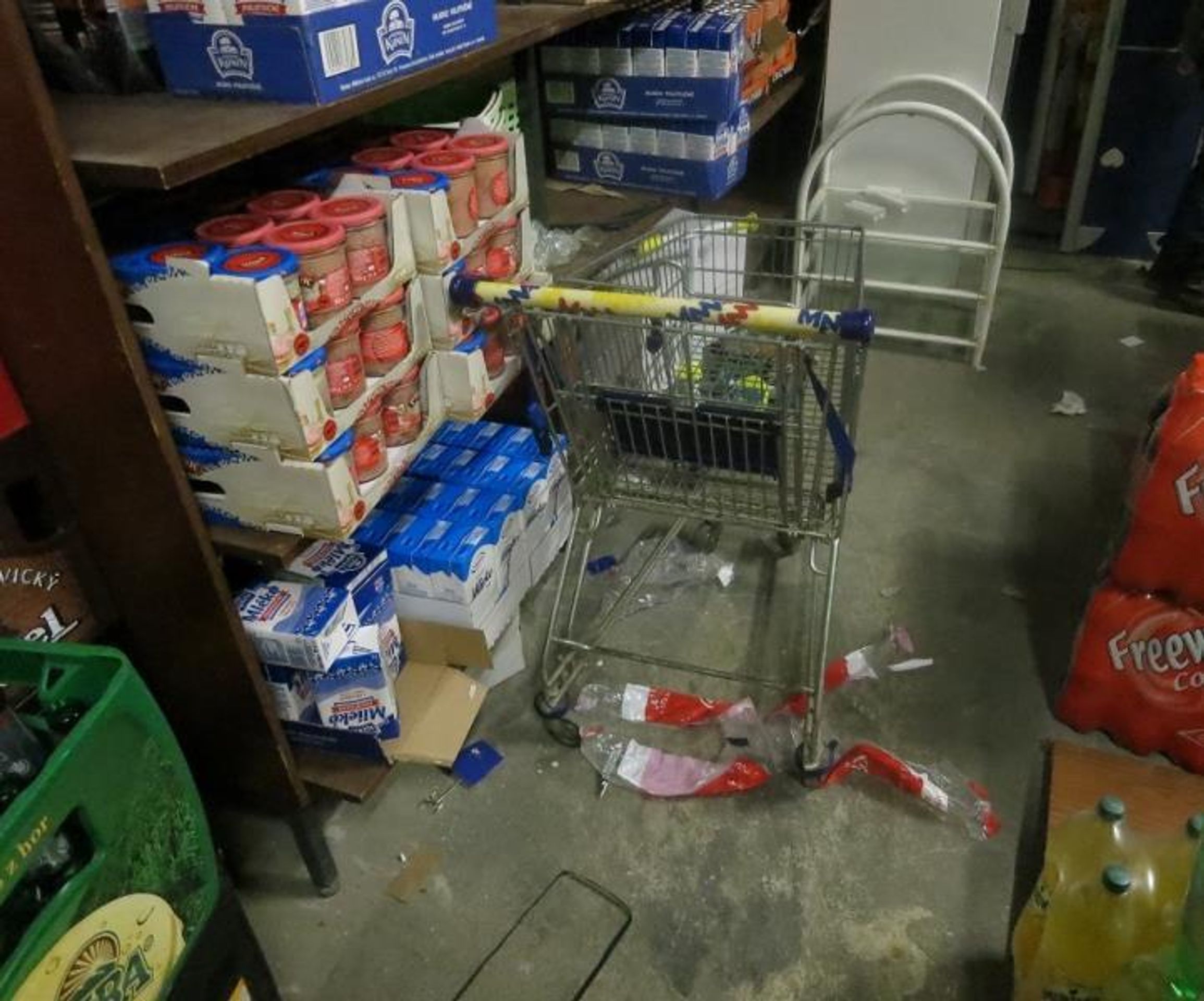 Uzavřené provozovny - Van Linh Hoang, Mini MARKET, Přemyslovice - GALERIE: Uzavřené provozovny za únor 2018 (43/49)
