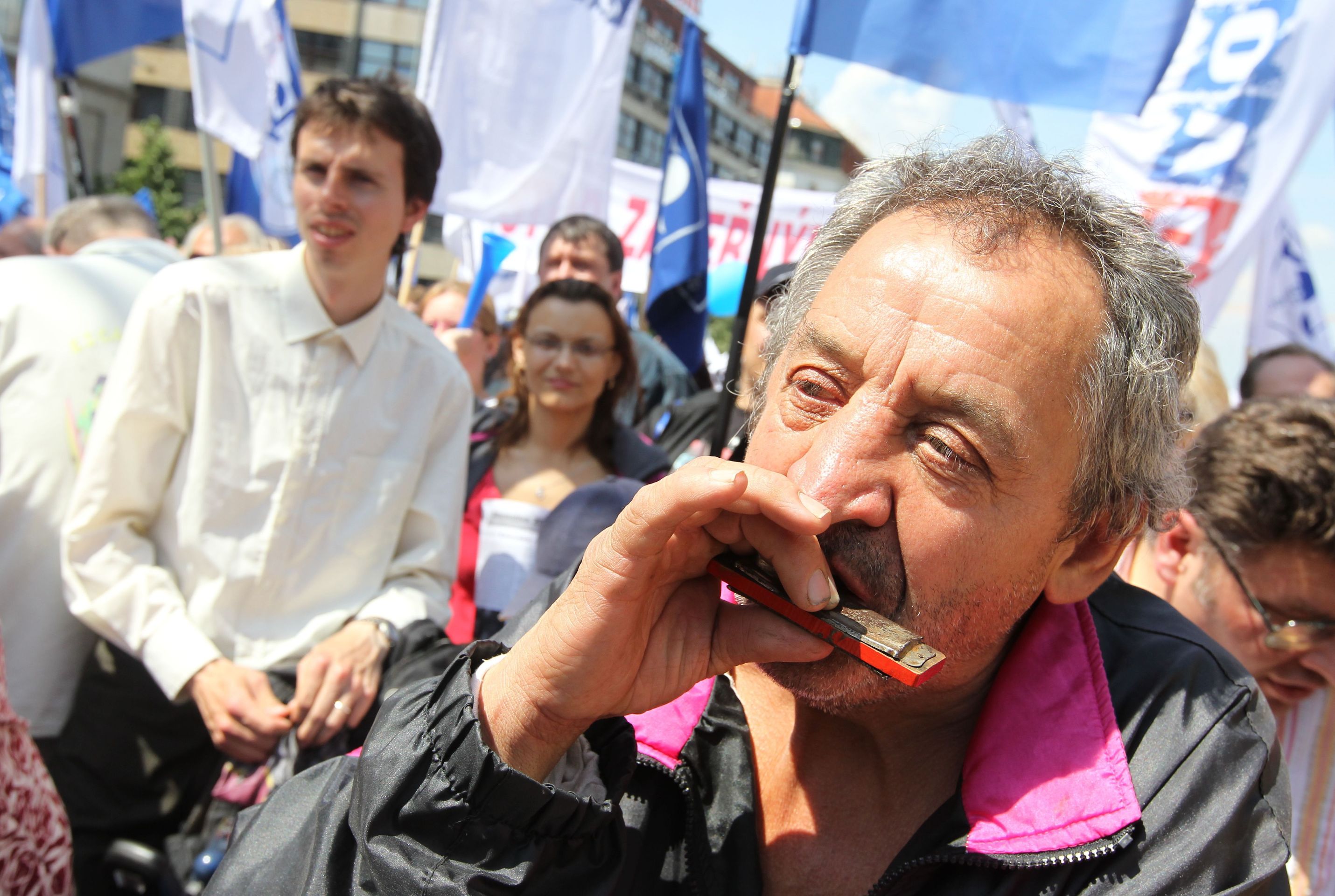 Demonstrace odborů proti reformám na Václavském náměstí - 8 - GALERIE: Odbory demonstrují na Václavském náměstí (8/12)