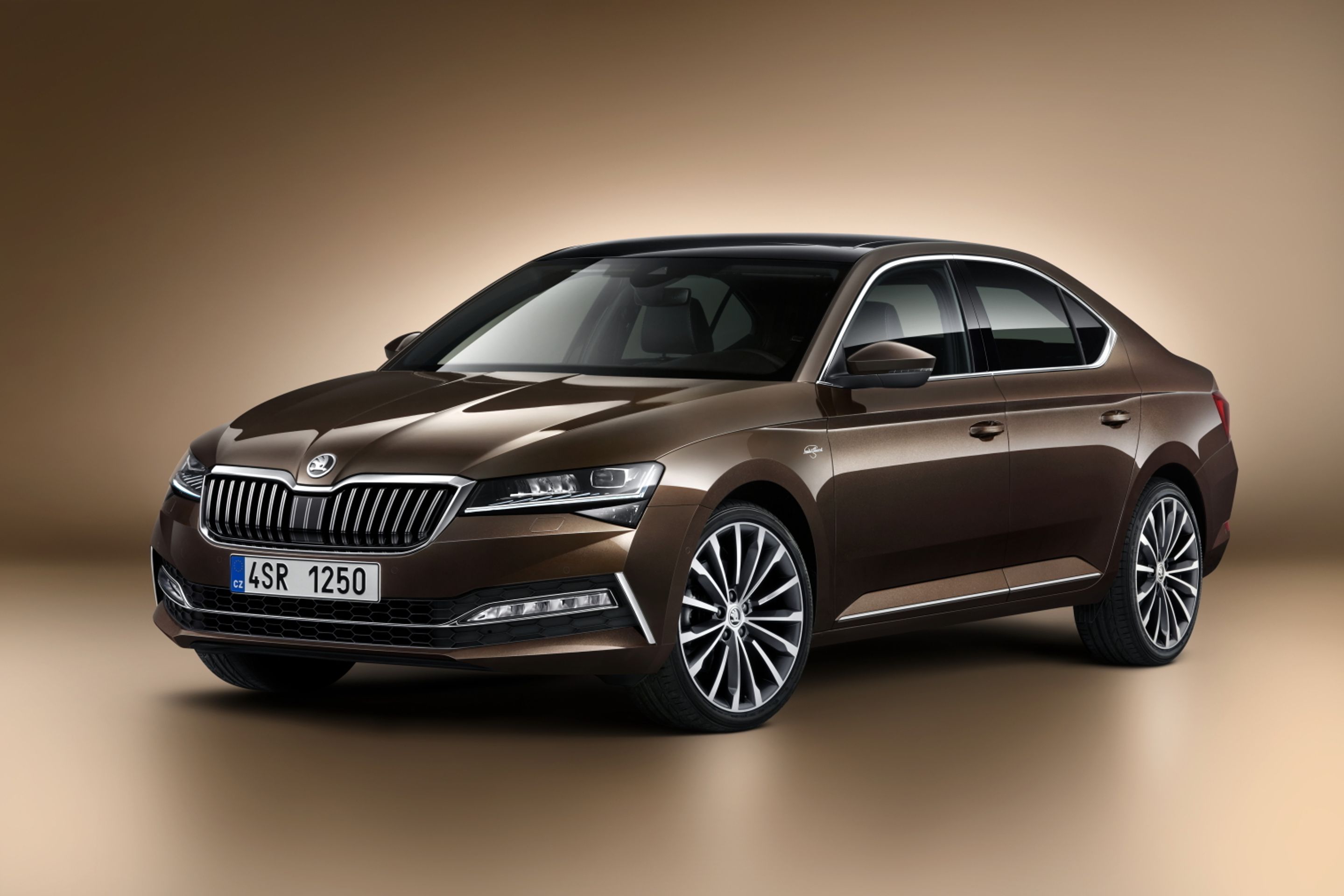 Modernizovaná Škoda Superb - 9 - Fotogalerie: Modernizovaná Škoda Superb (2/25)