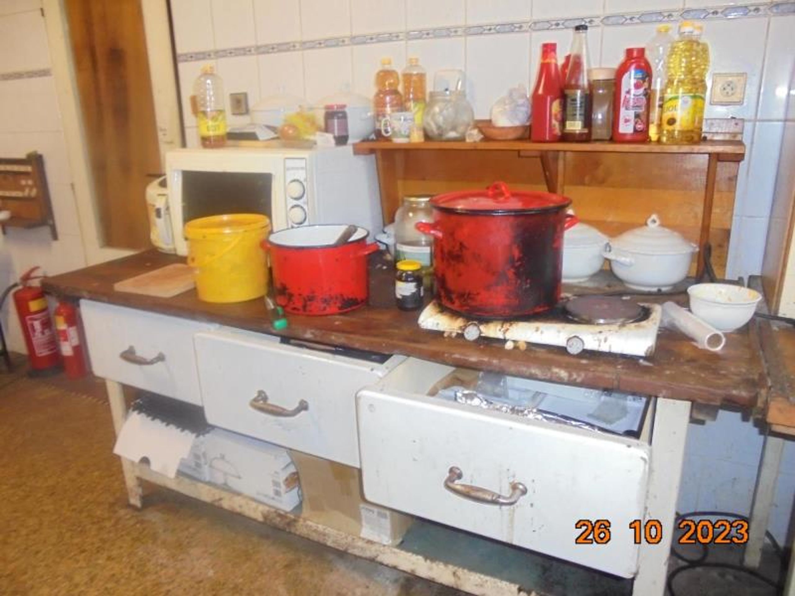 Hotel Beneš (4) - Provozovny uzavřené v letošním roce (19/256)