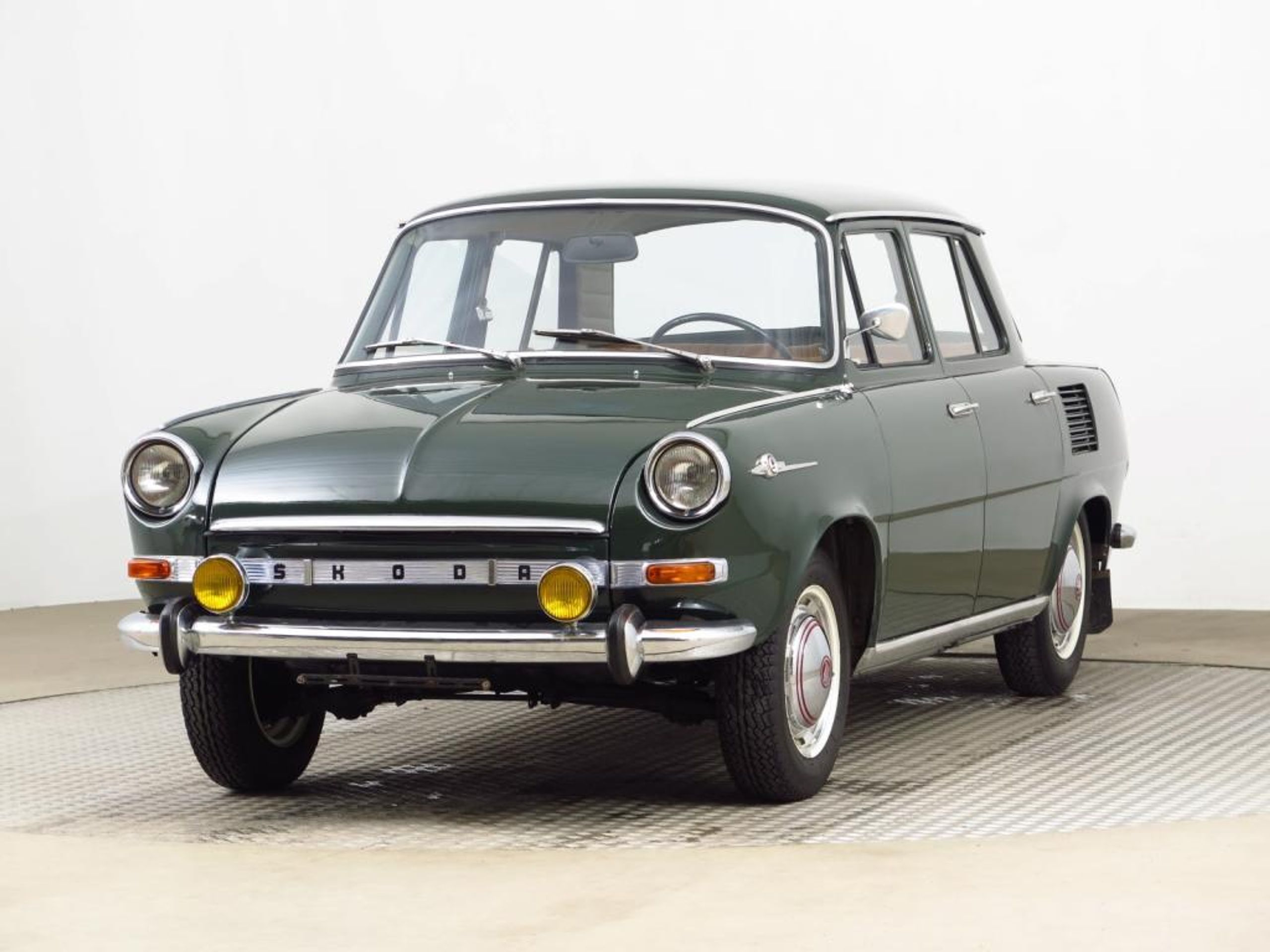 Škoda 1100 MB De Luxe z roku 1968 - 18 - Fotogalerie: Tahle stařičká embéčka mají dnes obrovskou hodnotu (33/35)