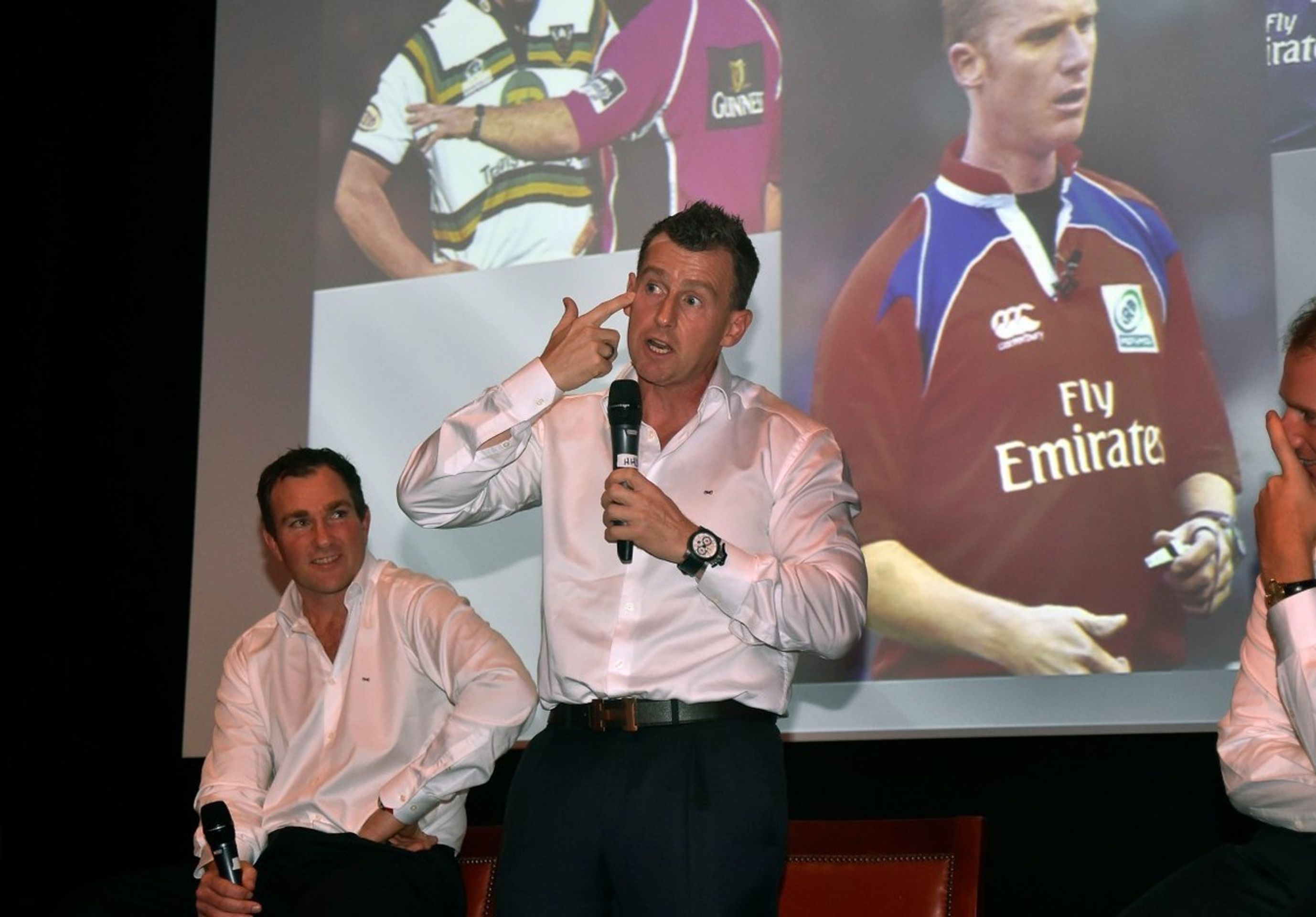 Nigel Owens, ragbyový rozhodčí - 3 - GALERIE: Nigel Owens, ragbyový sudí, co se přiznal k homosexualitě (5/7)