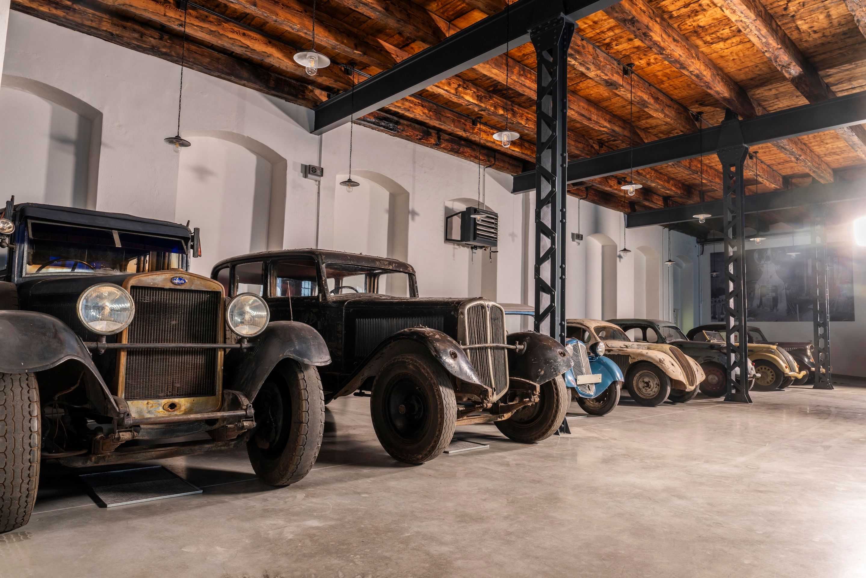 Unikátní historické vozy v nové expozici Škoda Muzea - Škoda Muzeum ukáže unikátní historické vozy před renovací (1/48)