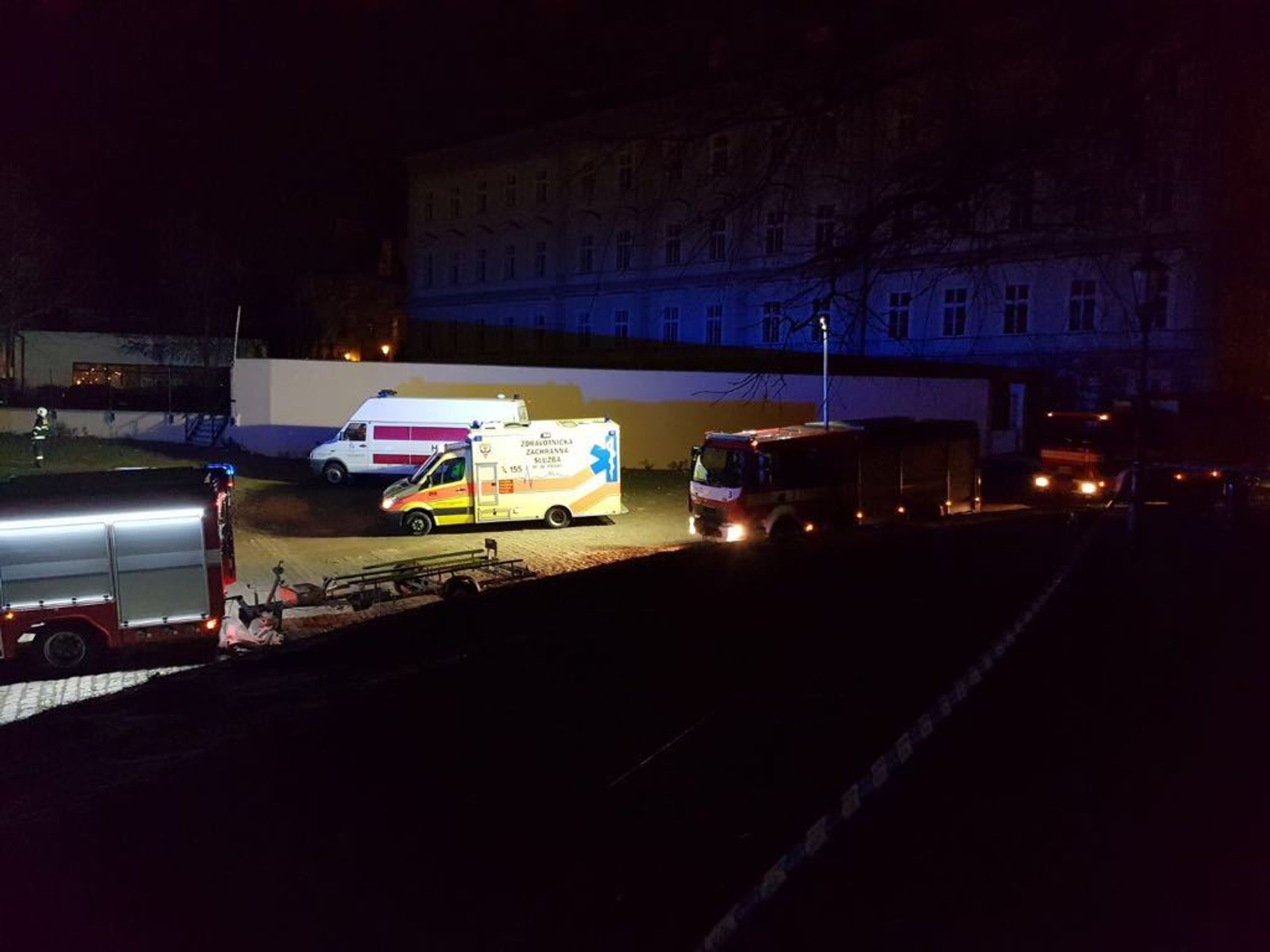 Policisté pátrají po muži ve Vltavě - 3 - GALERIE: Pátrání po muži ve Vltavě (3/3)
