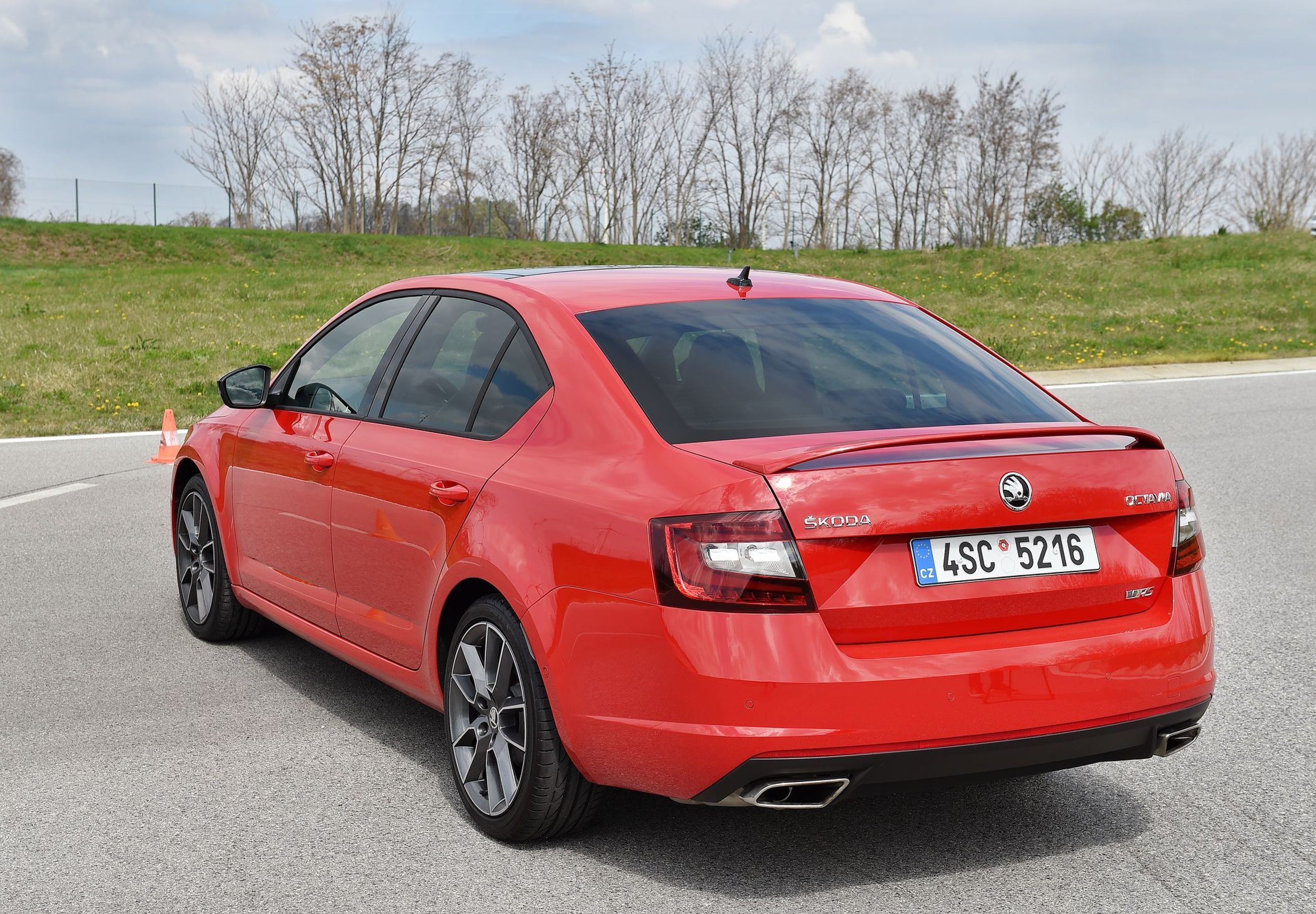Škoda Octavia RS - 2 - GALERIE: Škoda Octavia RS (11/14)