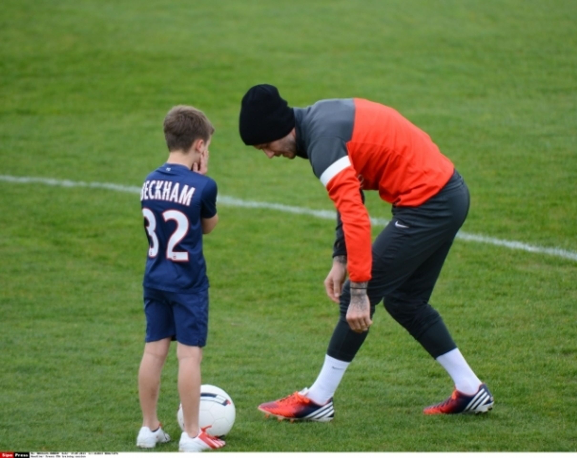 Beckhamovi synové na tréninku PSG - 9 - GALERIE: Beckhamovi synové na tréninku PSG (2/15)