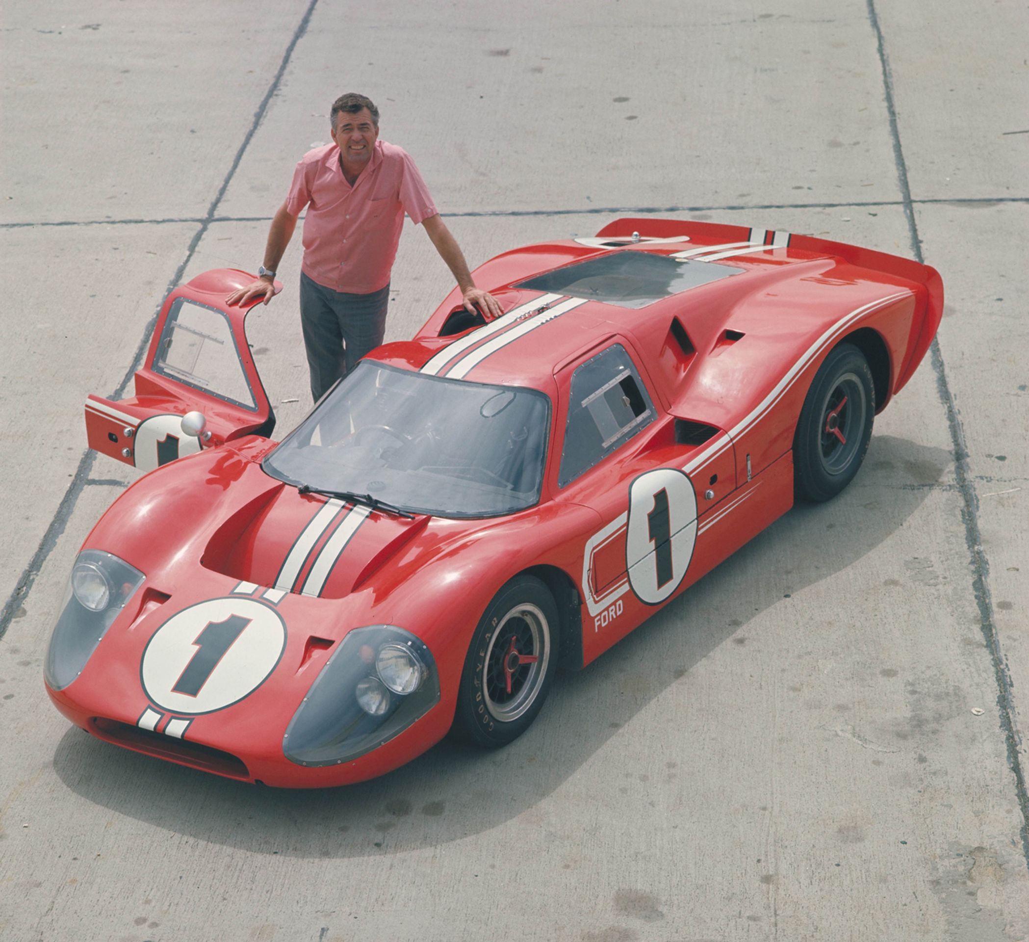Ford - 13 - GALERIE: Ford GT slaví 50 let od vítězství v LeMans (10/11)