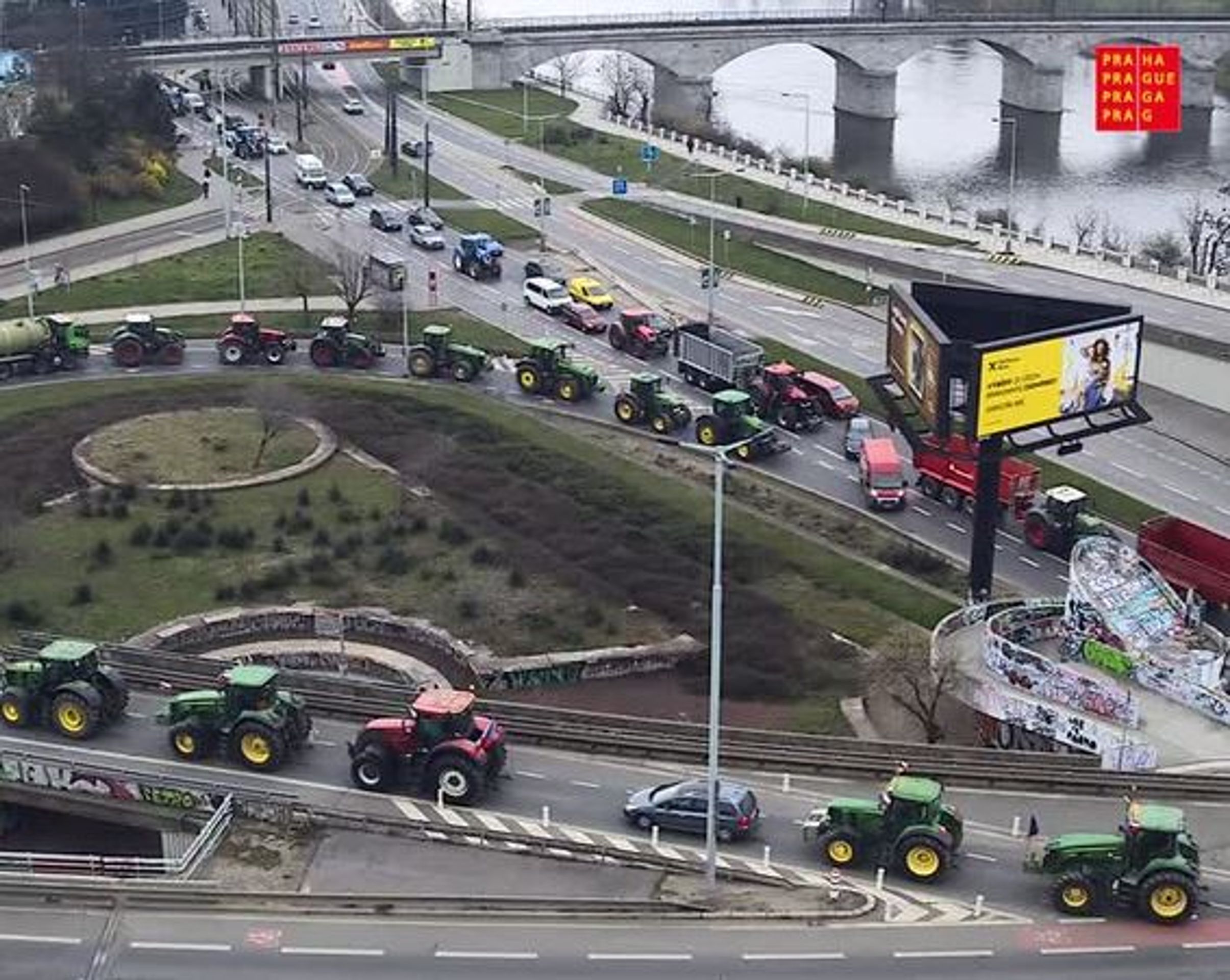 Protestující zemědělci - Protestující zemědělci v Praze (19/21)