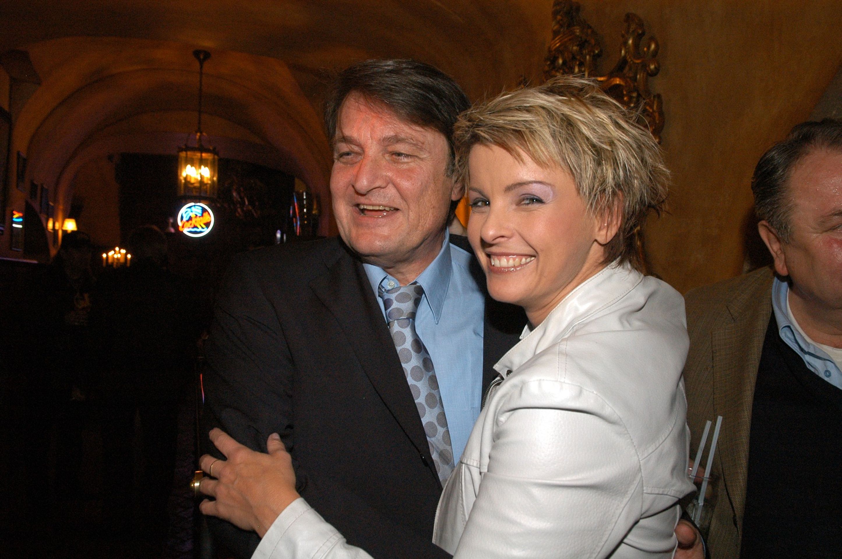 Ladislav Štaidl a Iveta Bartošová, 10. 3. 2005 - Iveta Bartošová a Ladislav Štaidl (2/4)