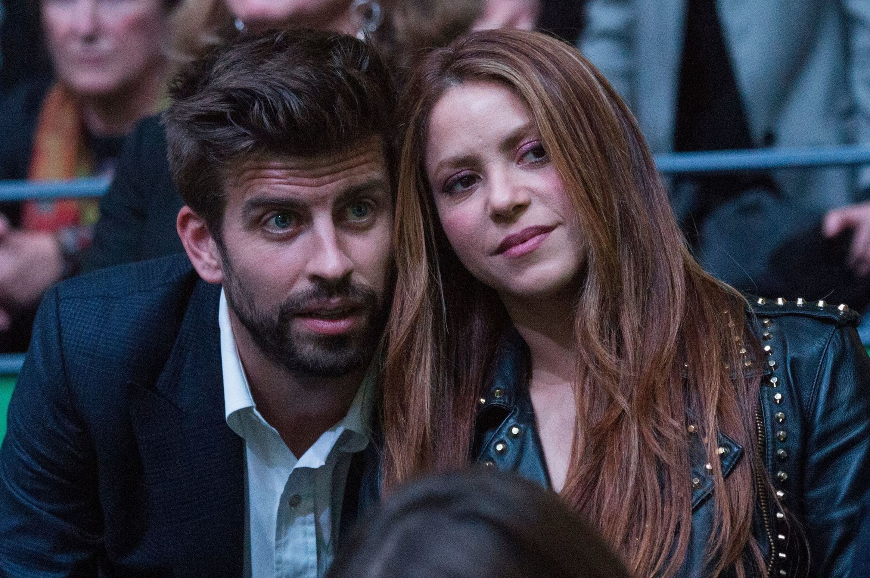 Fotbalista Piqué a zpěvačka Shakira - Shakira (4/6)