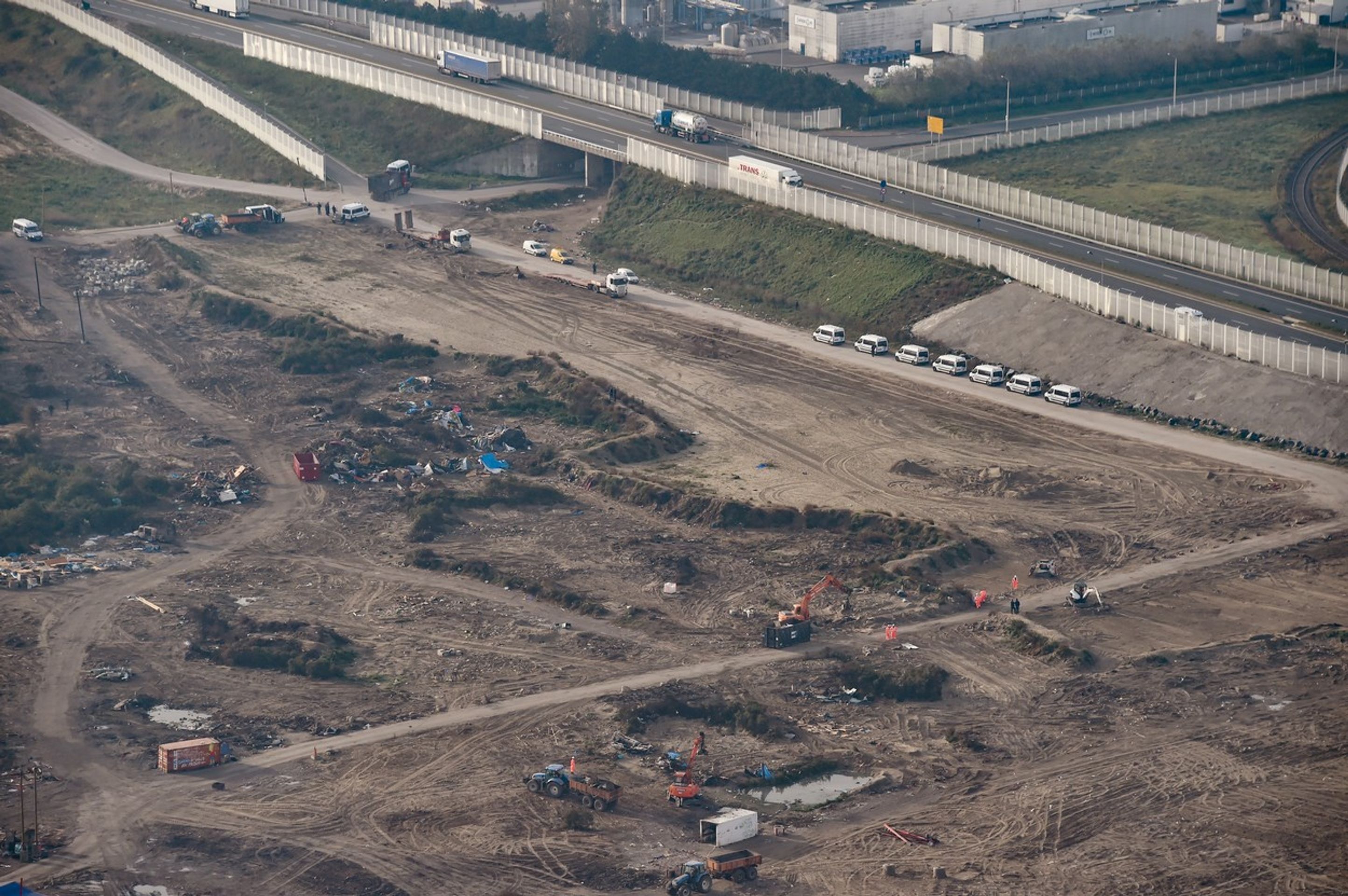 Vyklízení tábora v Calais - 8 - GALERIE: Vyklízení tábora v Calais (9/9)
