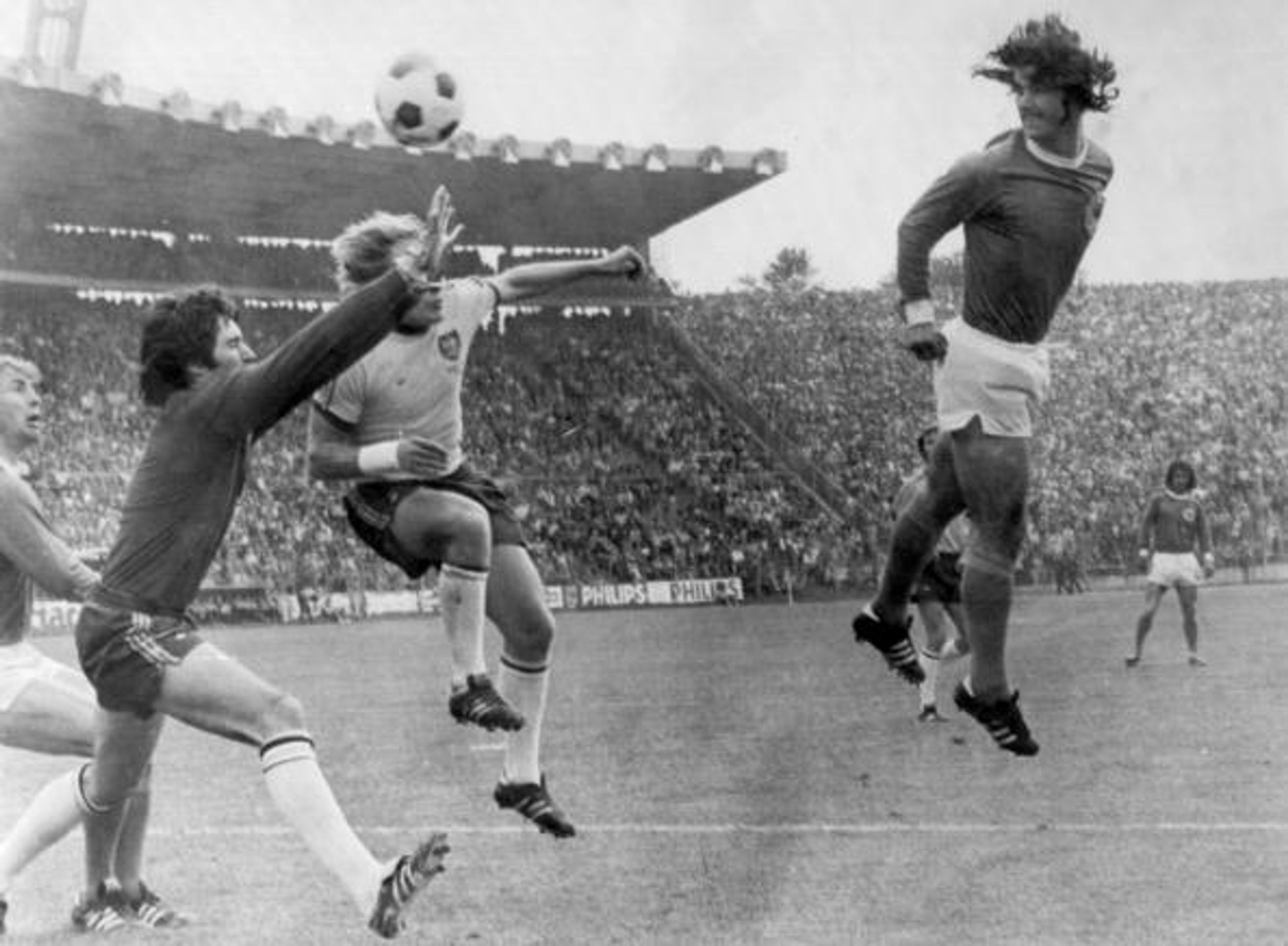 Kanonýři z Ligy mistrů - Gerd Müller - GALERIE: Kanonýři z Ligy mistrů: Lafata, Messi a další (1/8)