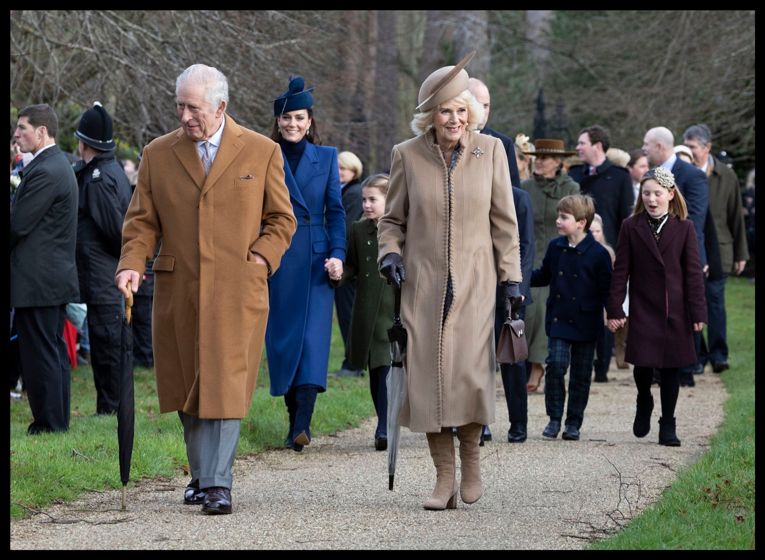 Královna Camilla - Královna Camilla a vévodkyně Meghan (4/10)