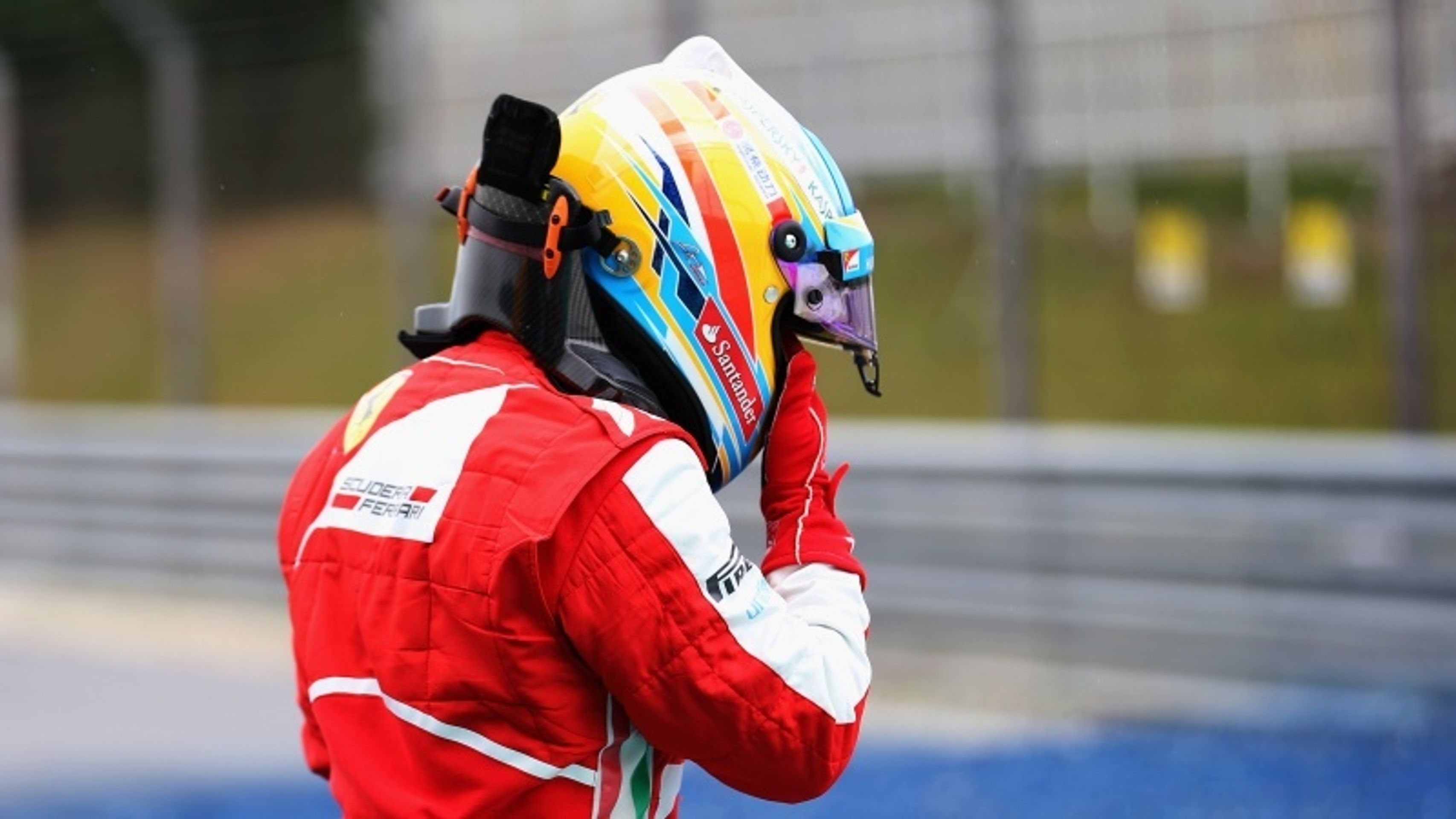 Velká cena Malajsie - 4 - GALERIE: Vettel urval v Malajsii vítězství před Webberem (4/8)