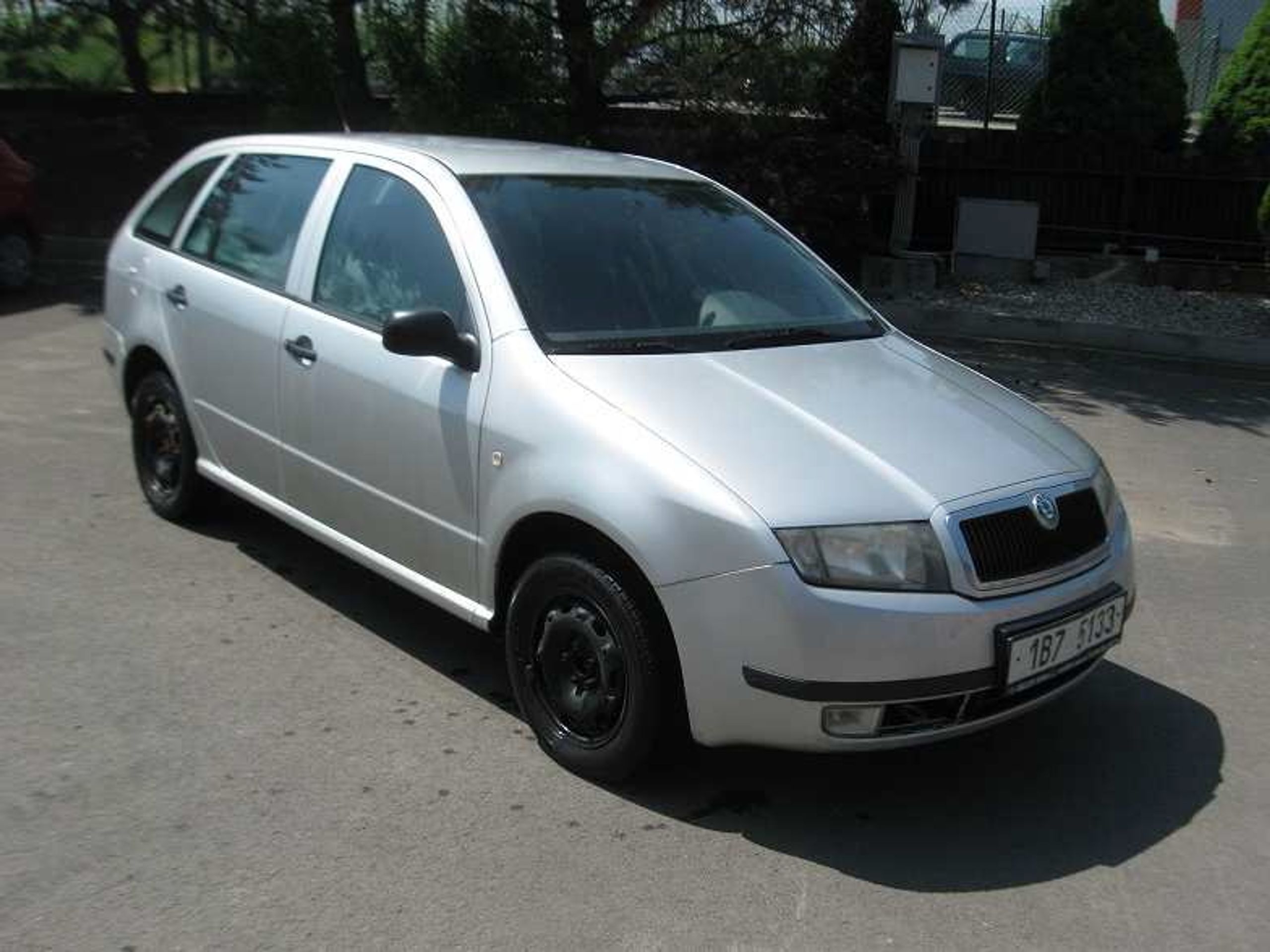 Dražba aut 19.6. 2015 - Škoda Fabia, 12 000 Kč - GALERIE: Dražba aut 19.6. 2015 (9/23)