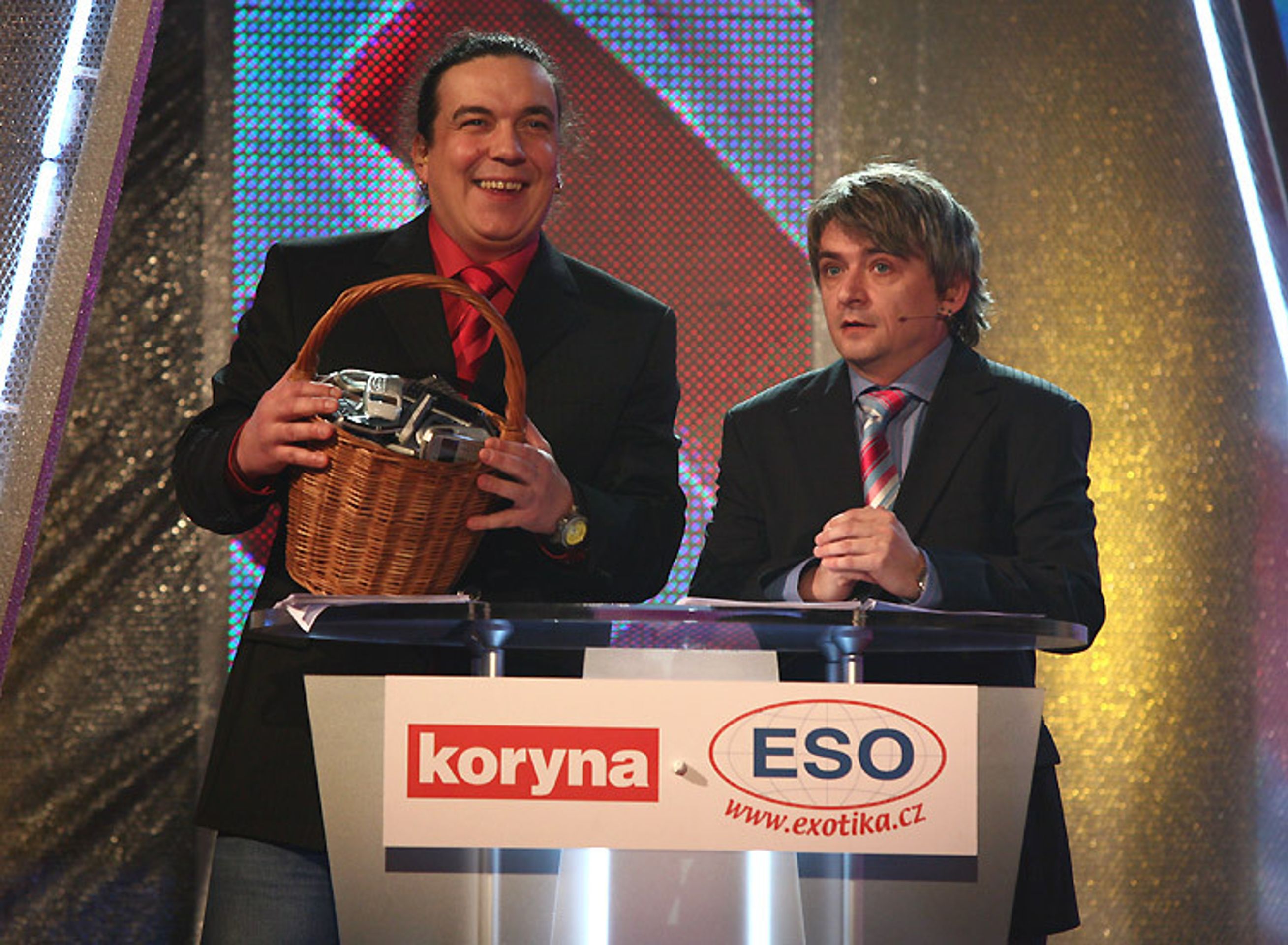 Richard Genzer a Michal Suchánek - Anno 2006 - Vyhlášení cen ankety Anno 2006 (1/4)