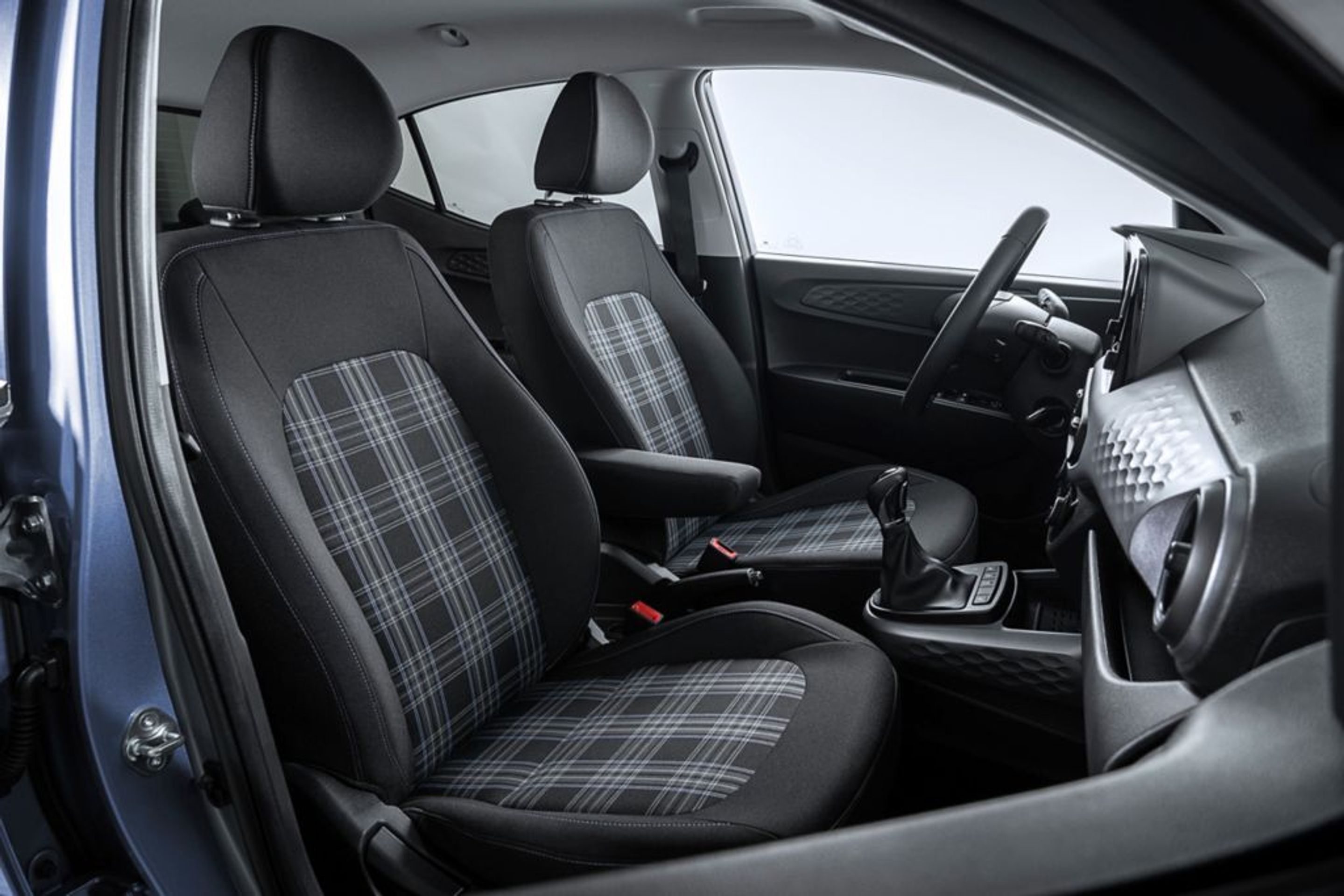 Hyundai i10 po faceliftu - Hyundai představuje facelift i10 (4/12)