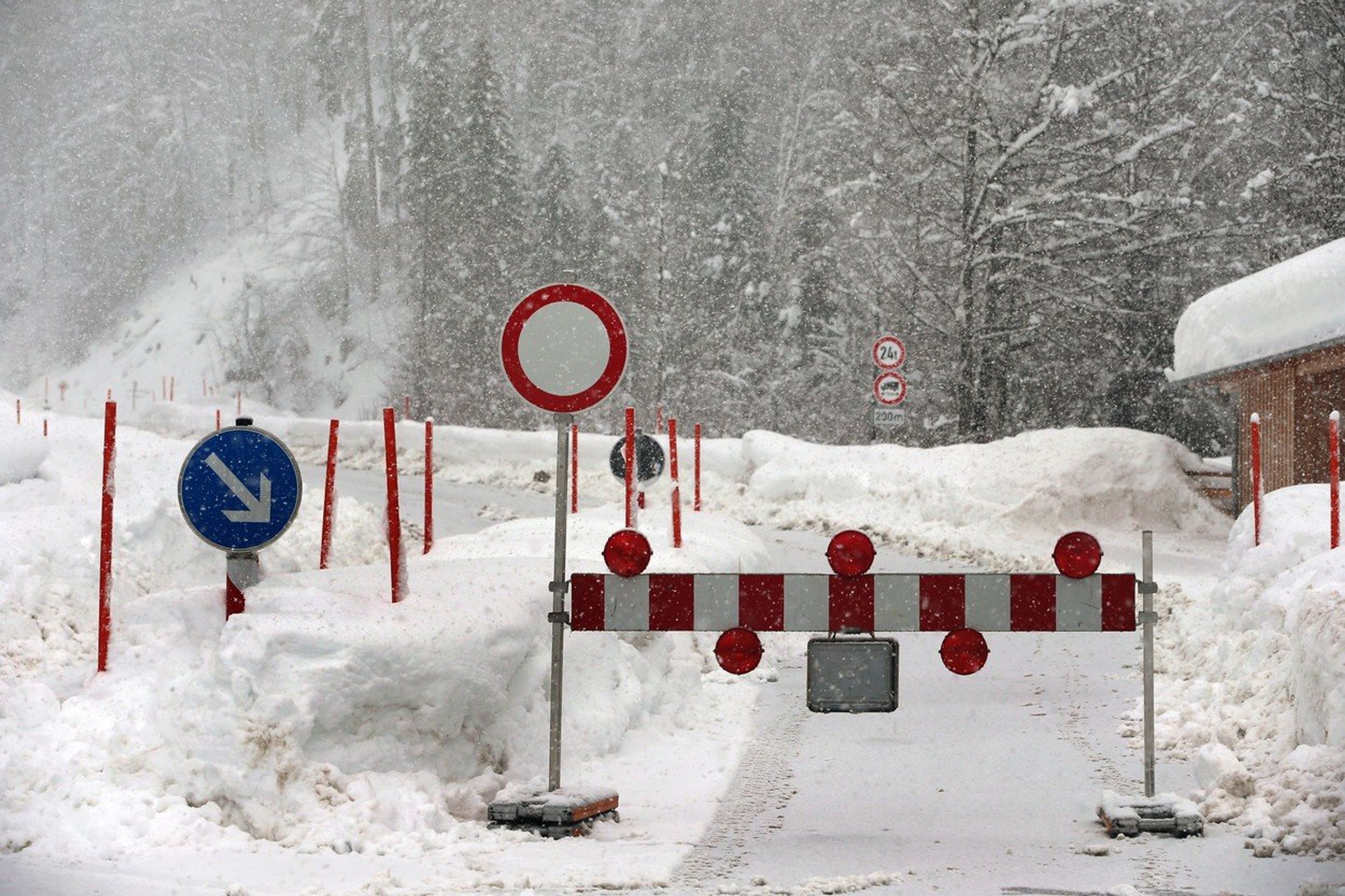 Lavinové nebezpečí ve Švýcarsku - GALERIE: Lavinové nebezpečí v Evropě (4/6)