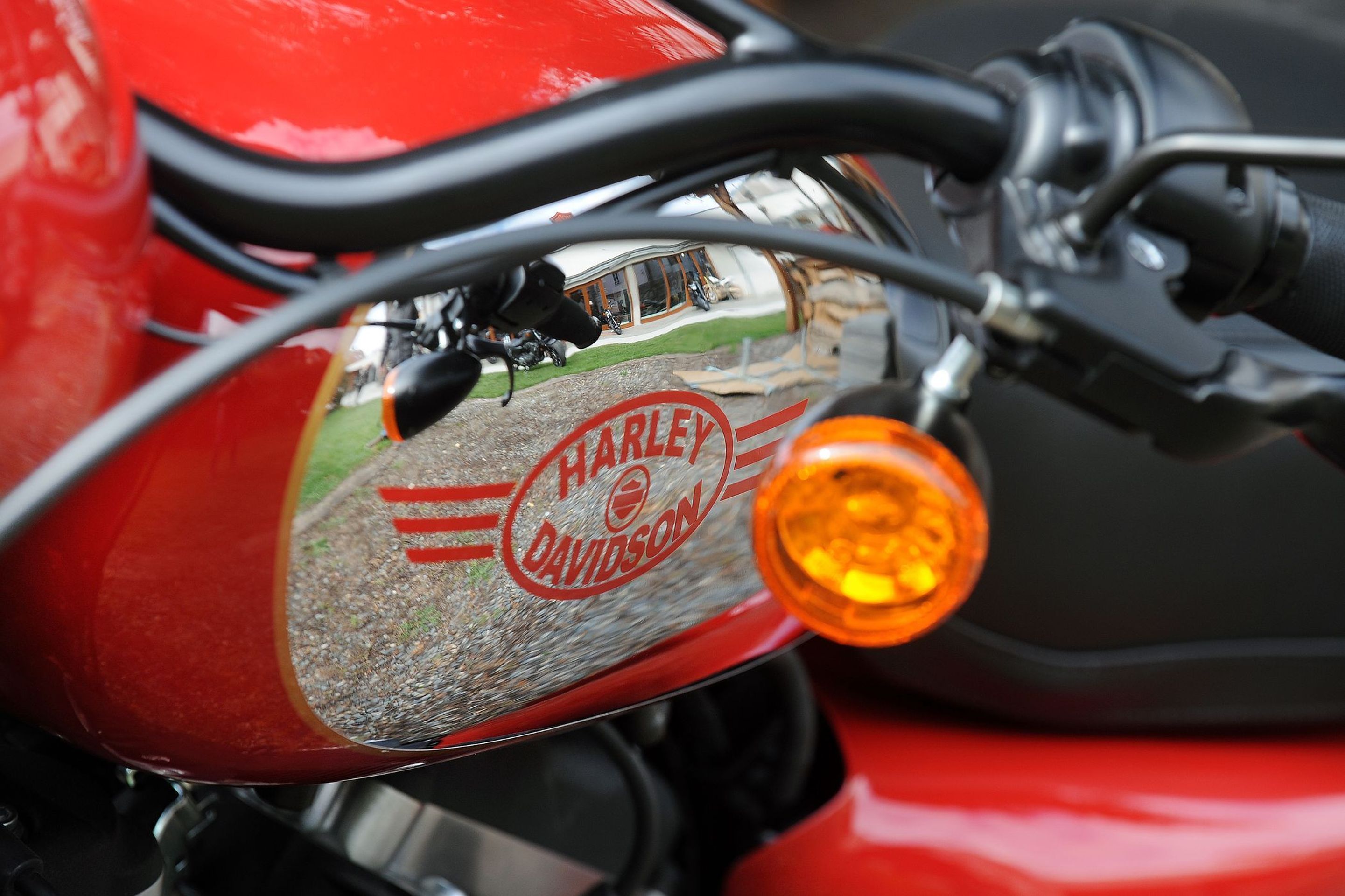 Přestavba motocyklu Harley-Davidson - 11 - GALERIE: Přestavba motocyklu Harley-Davidson (10/13)