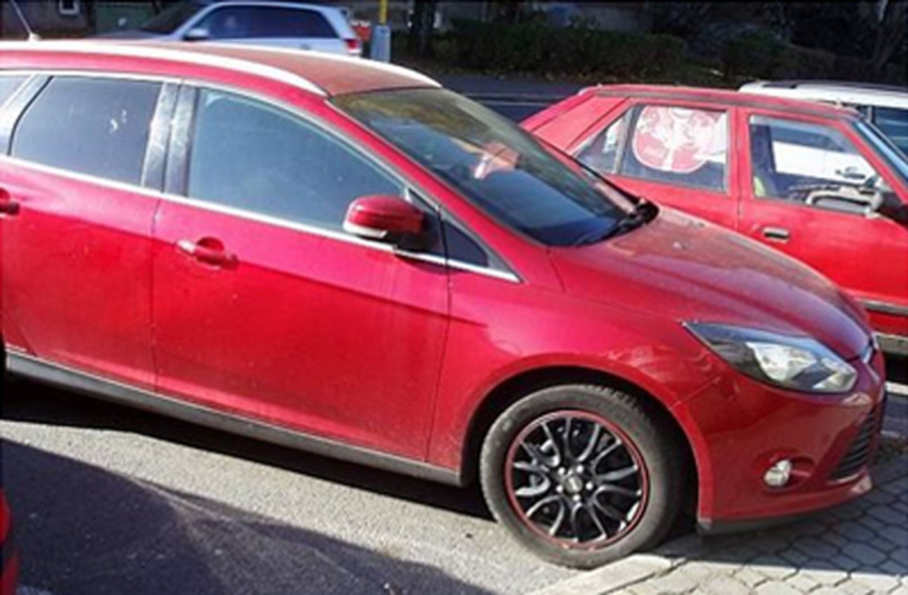 Dražby automobilů - Ford Focus - GALERIE: Nedobrovolná dražba aut (4/7)