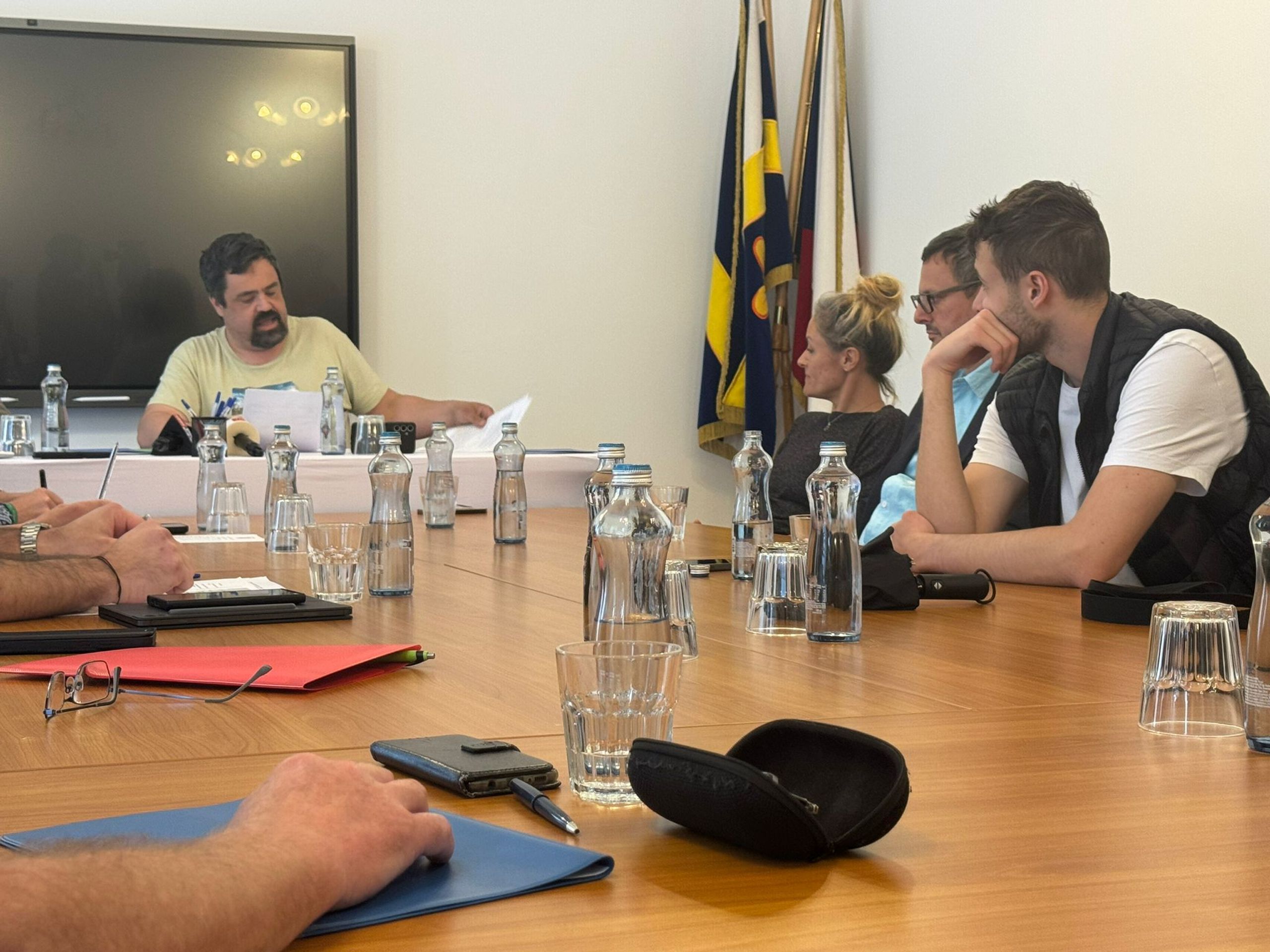 Zasedání zastupitelstva Řeporyjí - Zasedání zastupitelstva Řeporyjí (1/4)