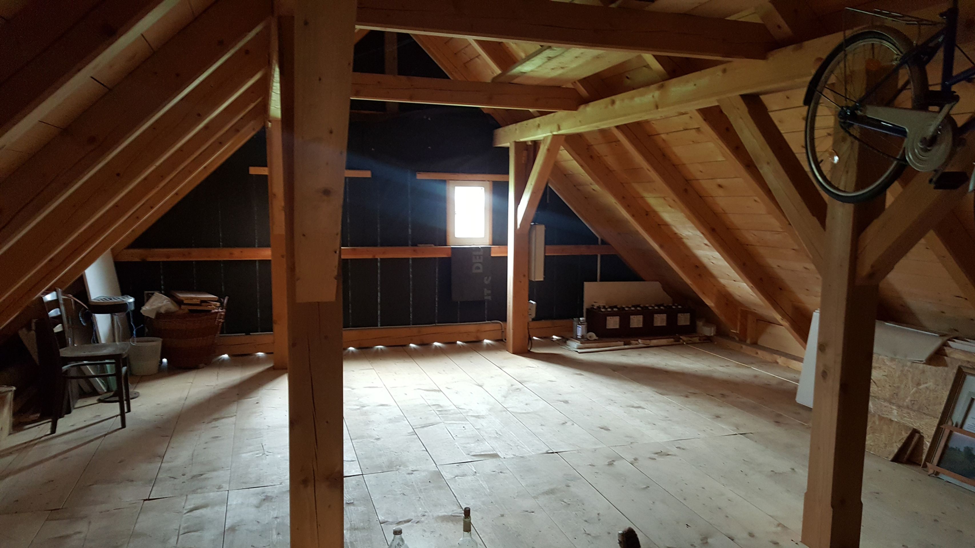 Prodej chalupy s rozhlednou - 16 - GALERIE: Prodej chalupy s rozhlednou (16/32)