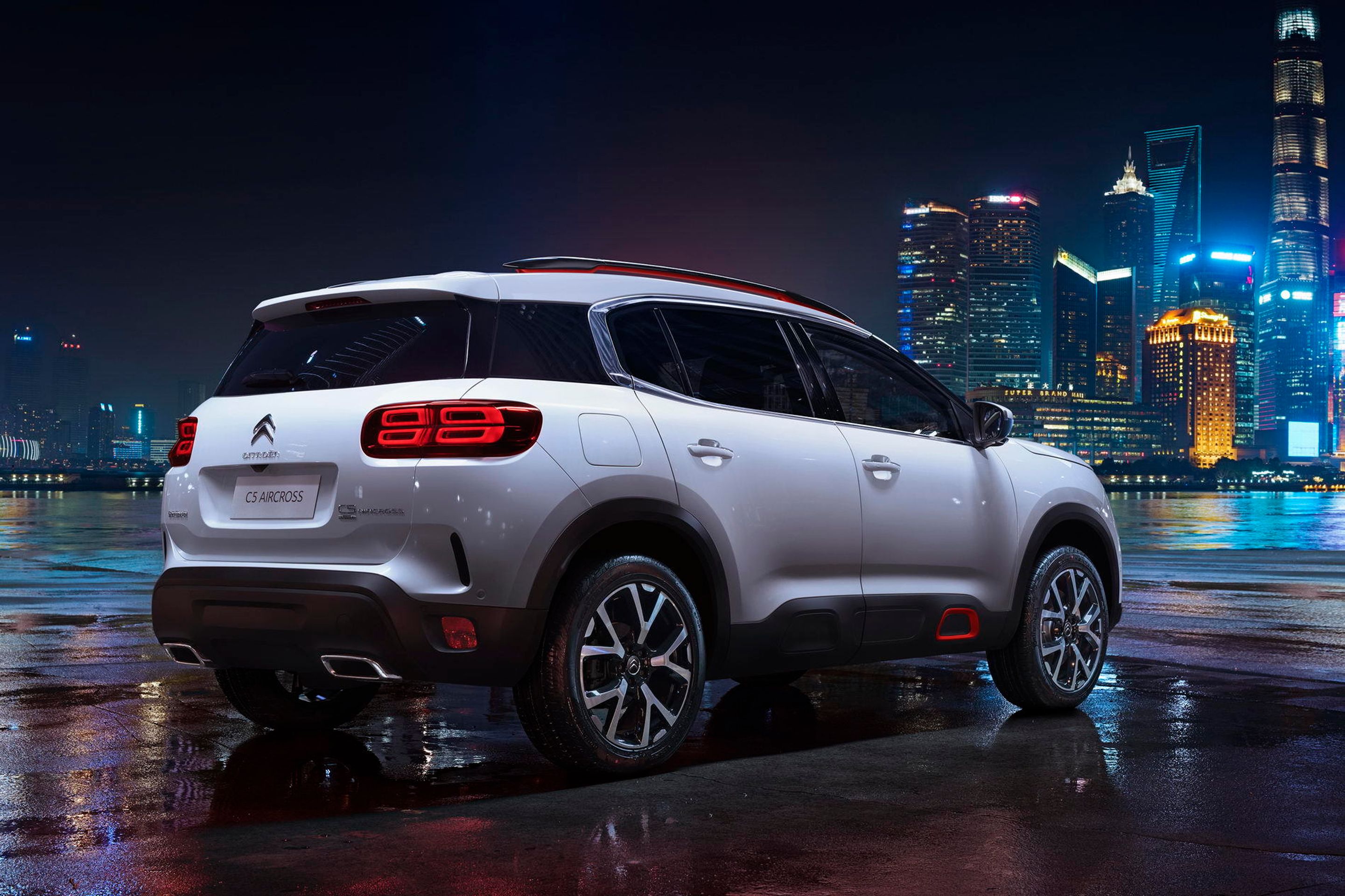 Citroën představuje v Šanghaji nové SUV C5 Aircross - 30 - GALERIE: Citroën C5 Aircross (11/20)