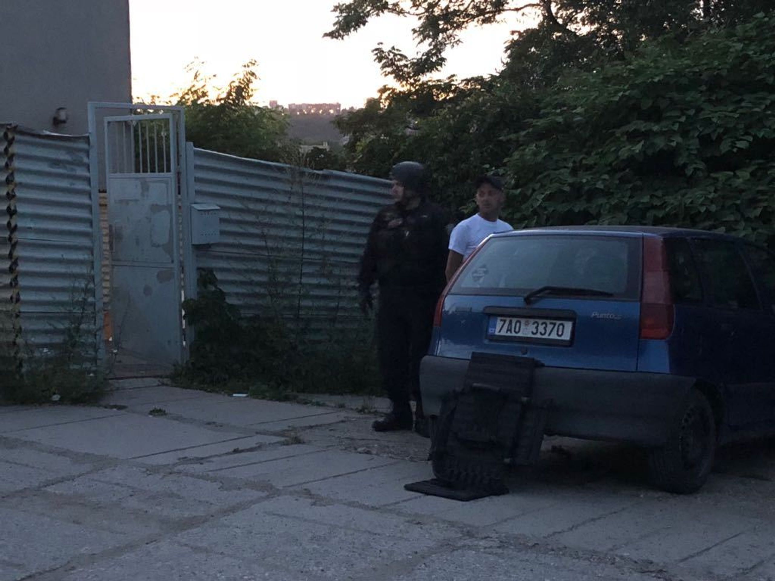 Střelba v ubytovně na Praze 9 - 3 - GALERIE: Střelba na ubytovně v Praze (3/6)
