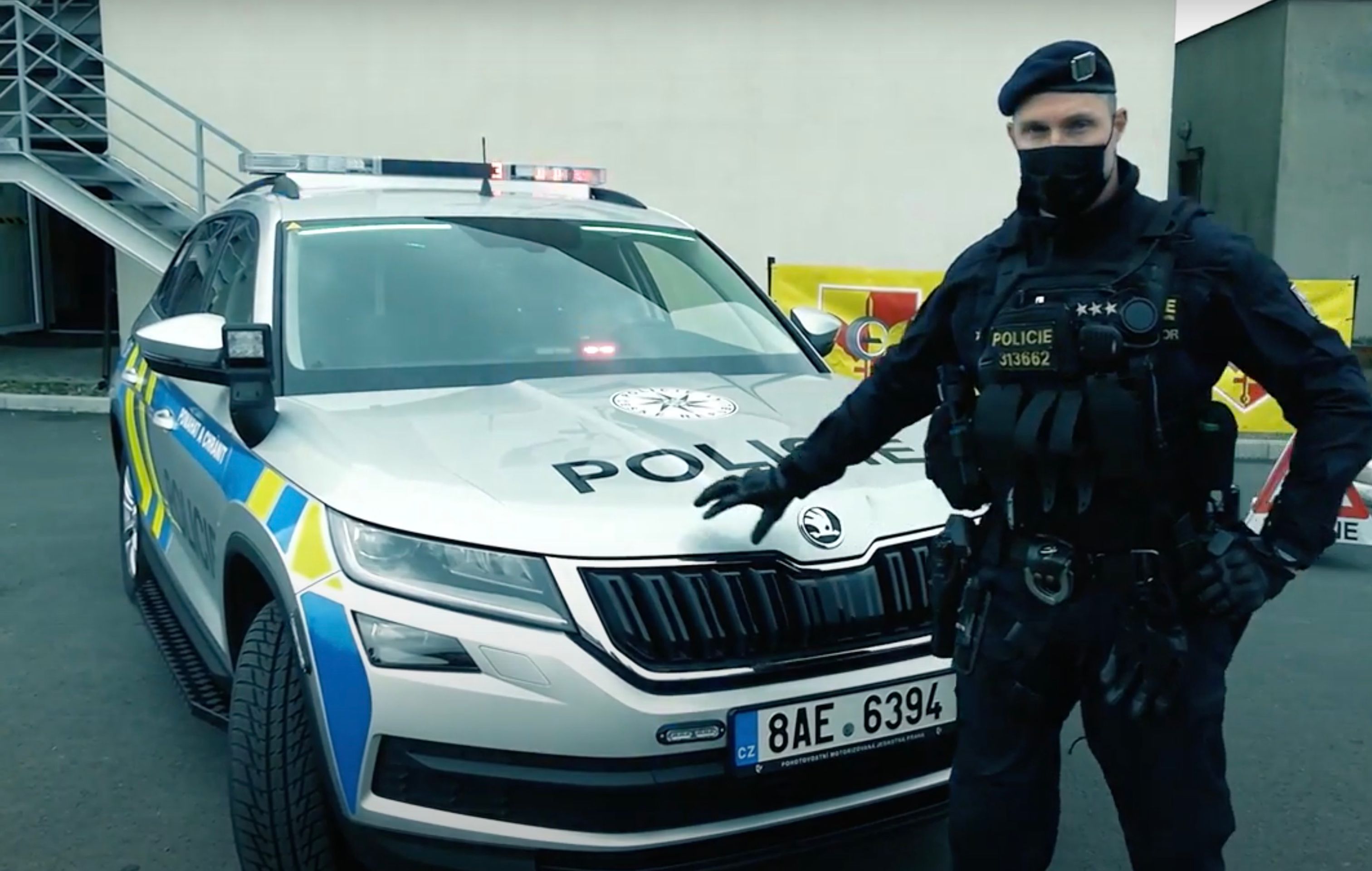 Speciál Škoda Kodiaq upravený pro potřeby policejních zásahů - 7 - Fotogalerie: Prohlédněte si Kodiaq určený do ostré akce (5/6)