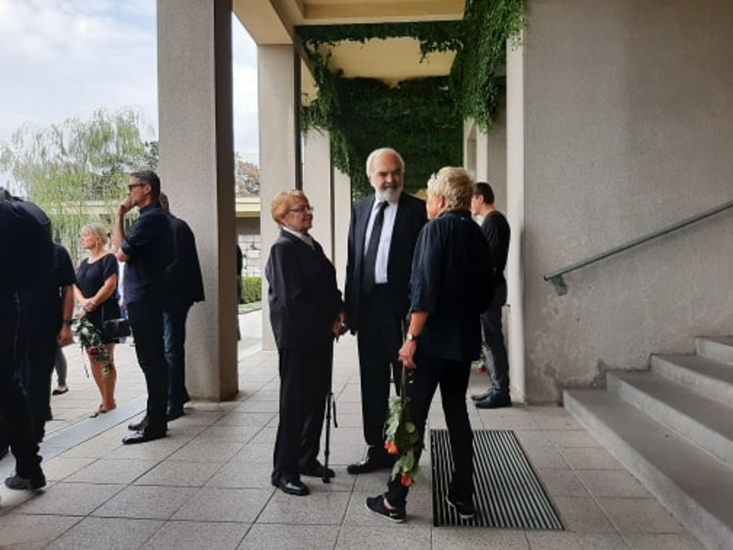 Rozloučení s Václavem Kotkem - Zdeněk Svěrák - GALERIE: Rozloučení s Václavem Kotkem (16/26)