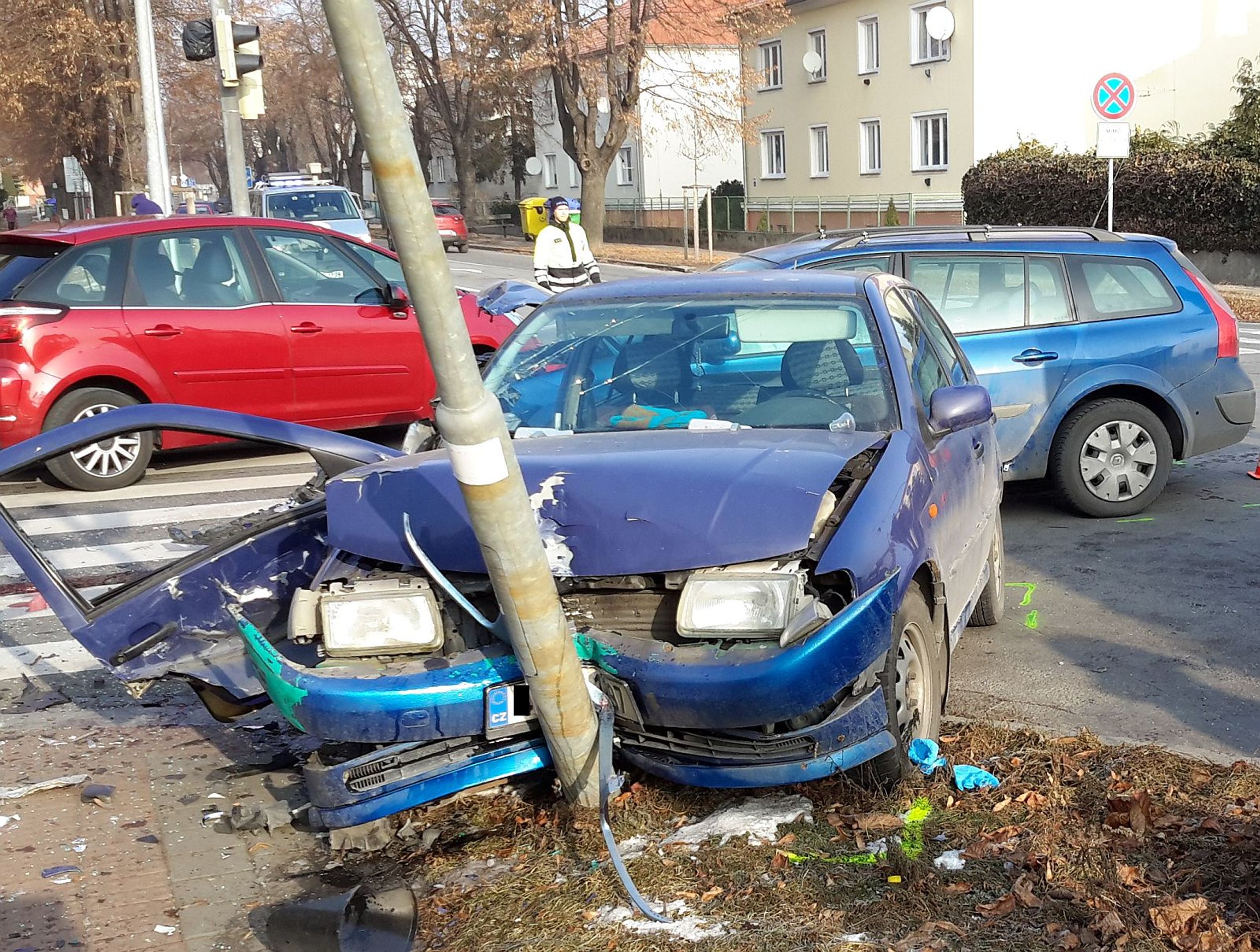Vážná nehoda na křižovatce v Kroměříži - GALERIE: Vážná nehoda v Kroměříži (2/4)