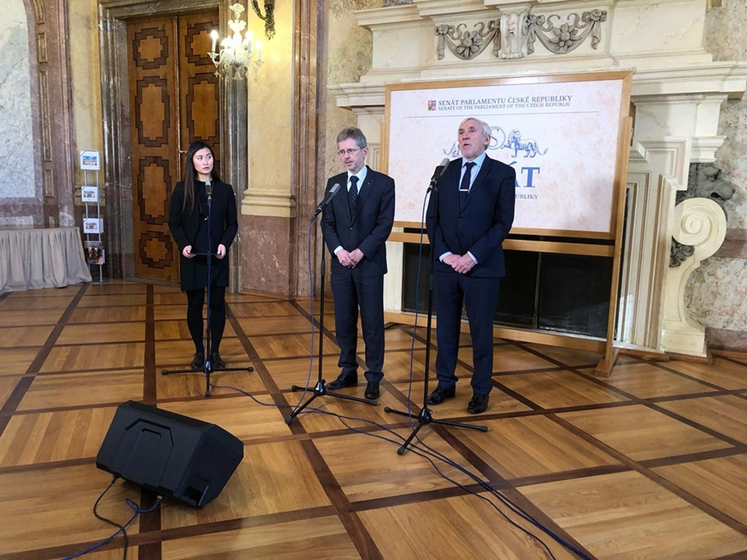 Senát prozradí, co se bude dít po úmrtí Jaroslava Kubery - 3 - GALERIE: Senát prozradí, co se bude dít po úmrtí Jaroslava Kubery (3/12)