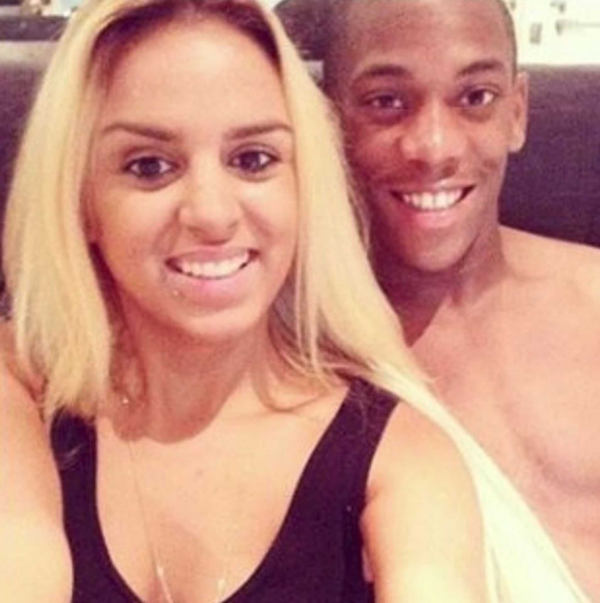 Anthony Martial a jeho ženy - 1 - Galerie: Fotbalista Anthony Martial a jeho ženy (6/9)