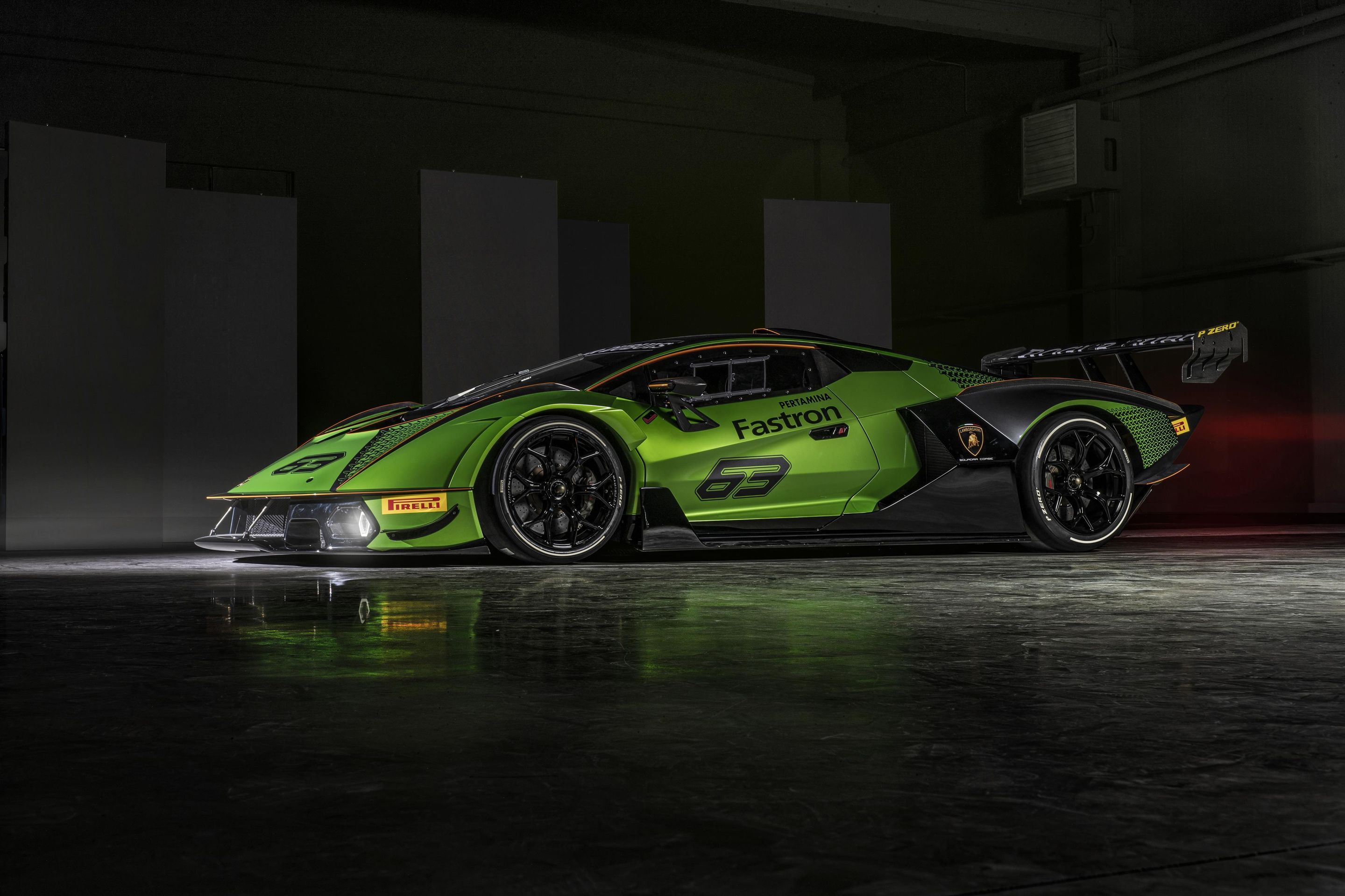 Lamborghini Essenza SCV12 - 24 - Fotogalerie: Exkluzivní hračka pro milionáře Lamborghini Essenza SCV12 (7/17)