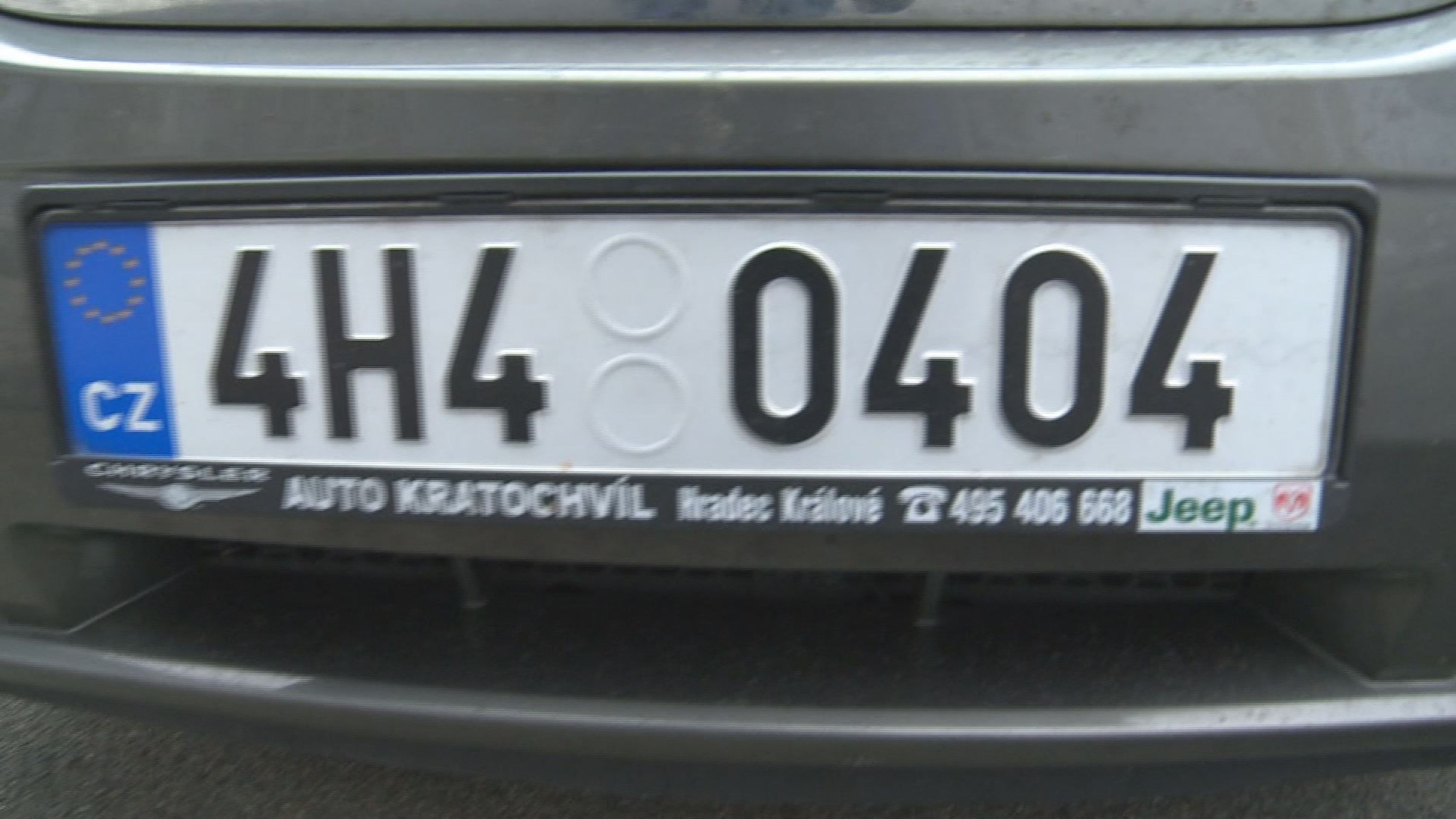 Značky aut na kongresu ODS - 13 - Podívejte se, jaké značky byly na sjezdu ODS (5/14)
