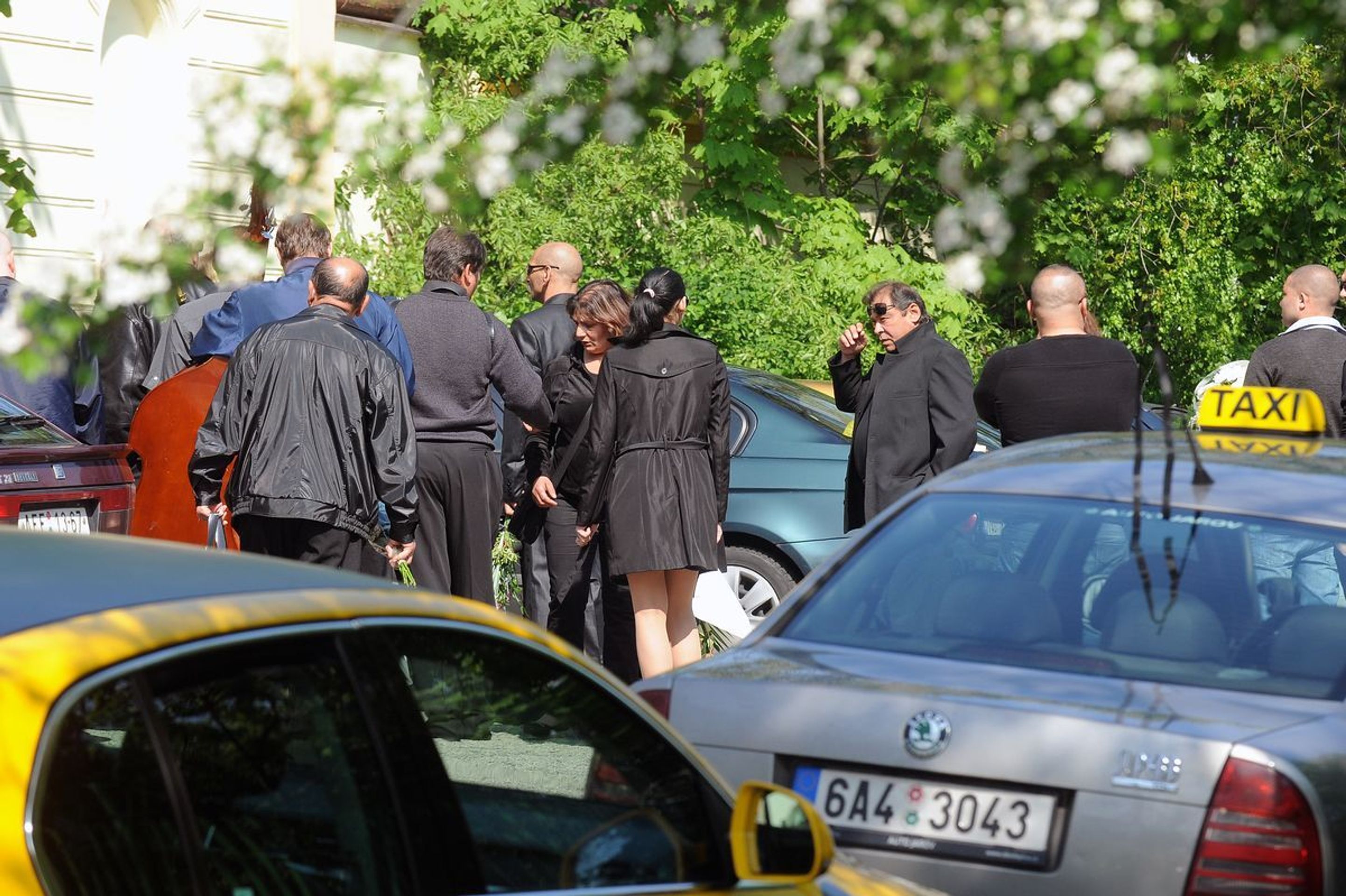 Rozloučení se zavražděným taxikářem - 3 - GALERIE: Pohřeb zavražděného taxikáře v Libni (2/16)