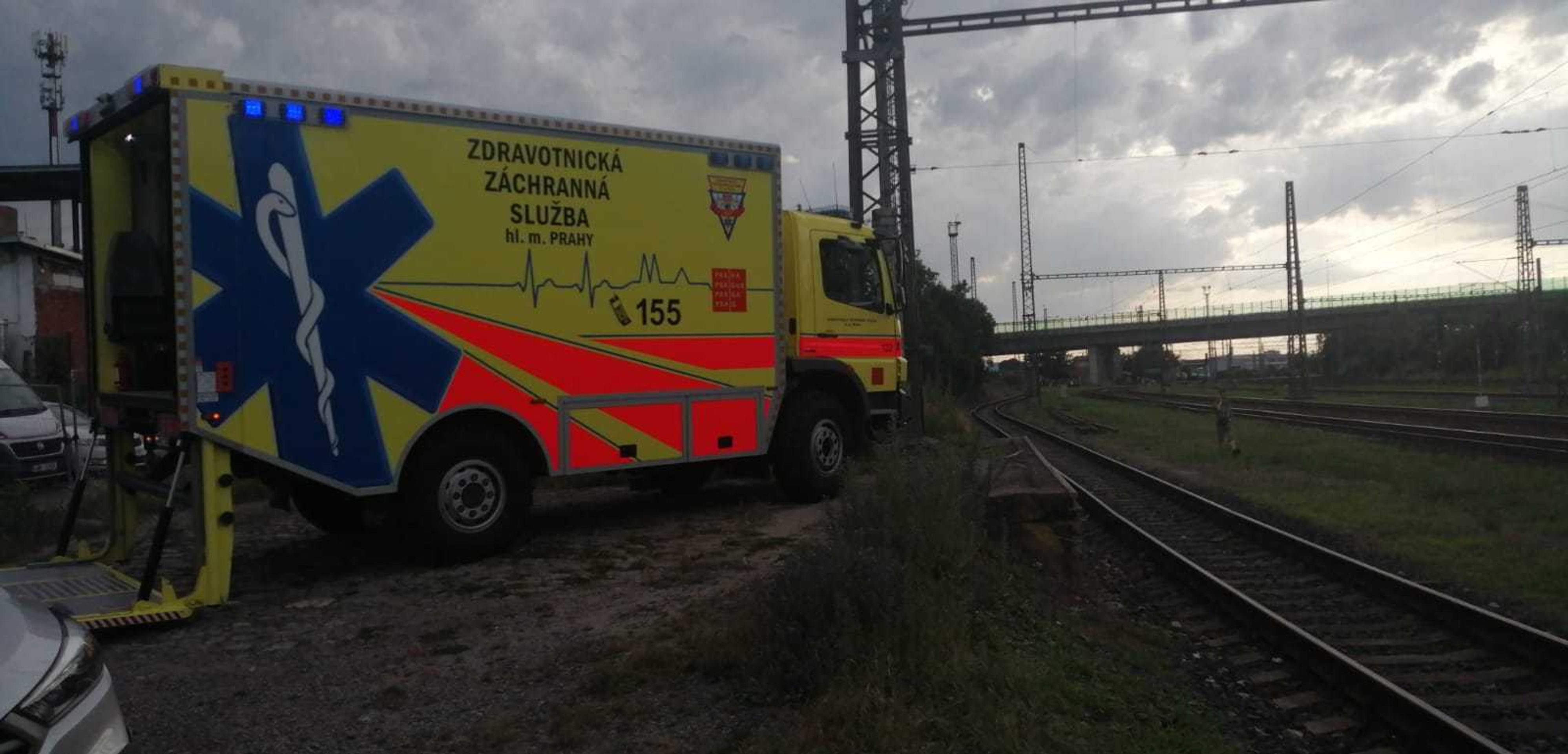V Praze se srazily vlaky - 4 - GALERIE: Srážka vlaků v Praze (8/11)